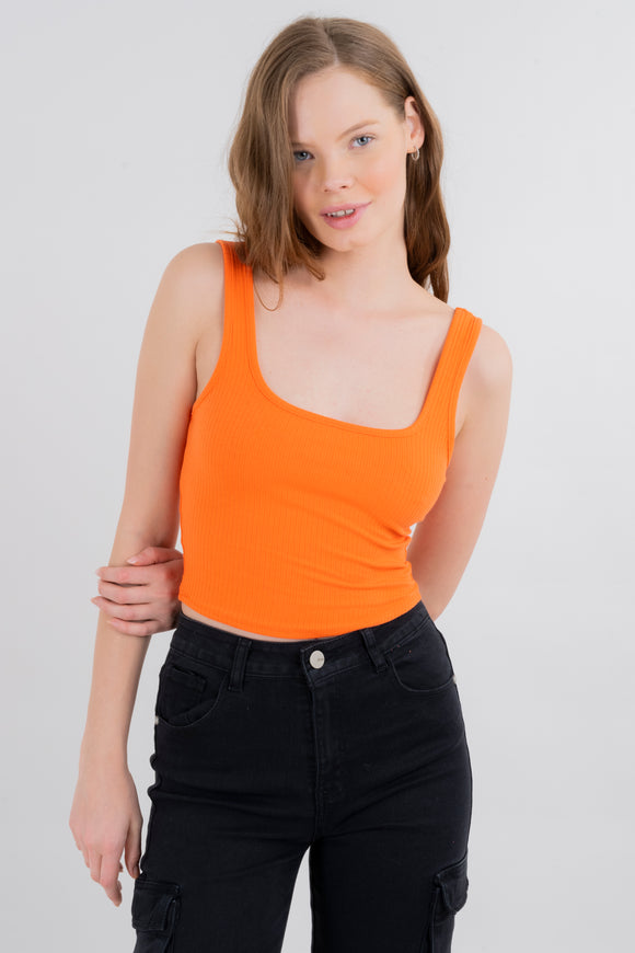 Top acanalado cuello recto
