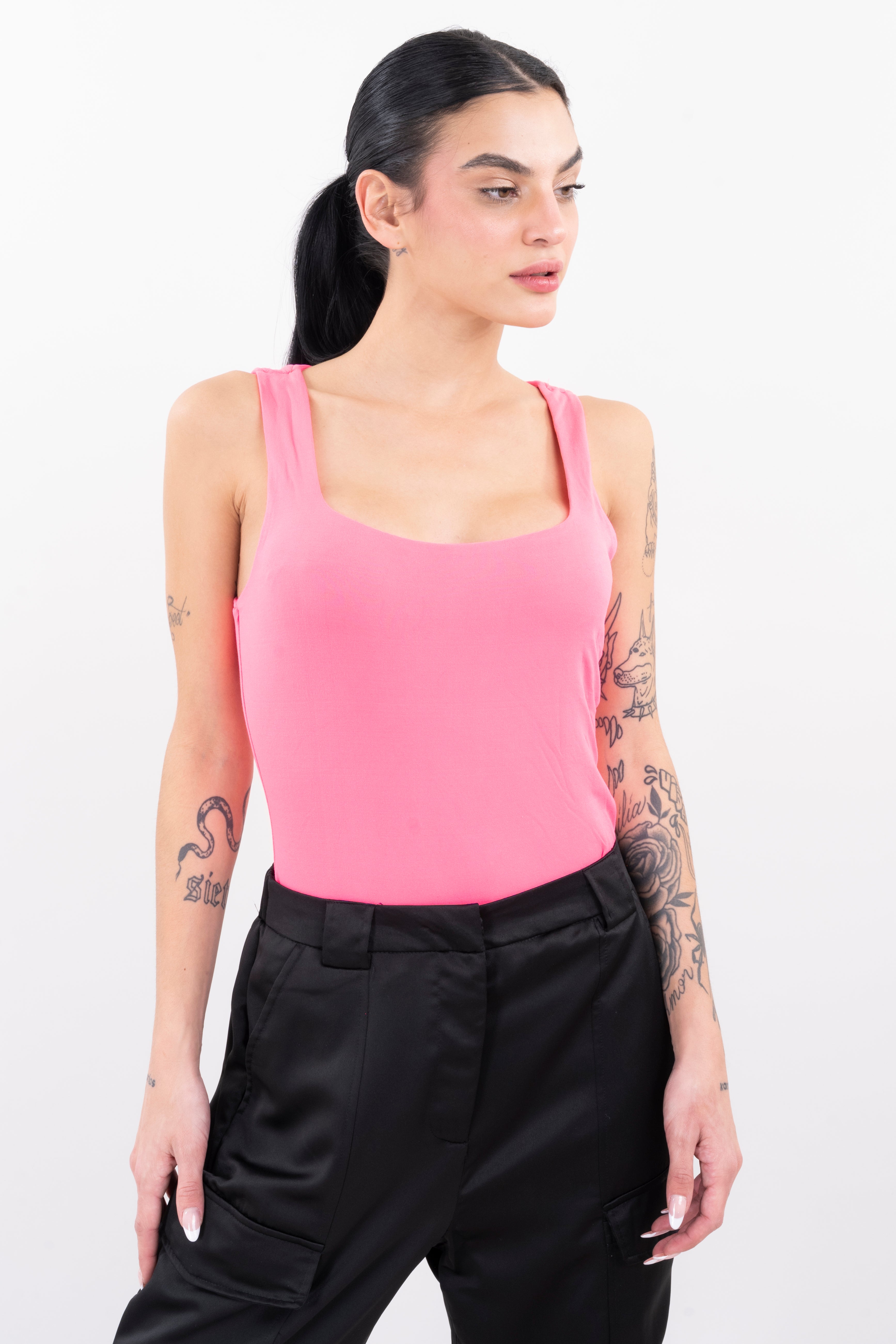 Bodysuit monocolor tirantes ROSA BRILLANTE