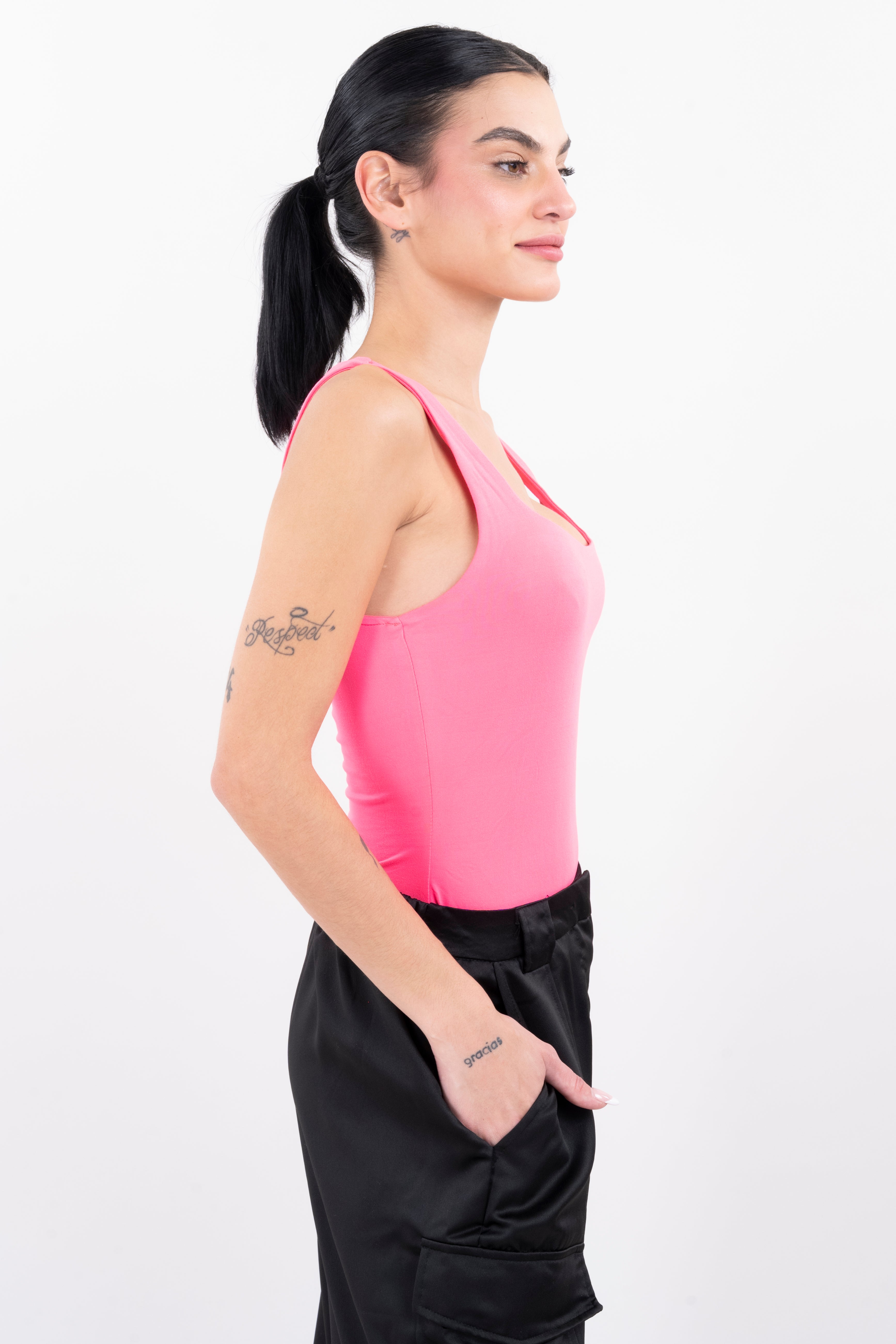 Bodysuit monocolor tirantes ROSA BRILLANTE