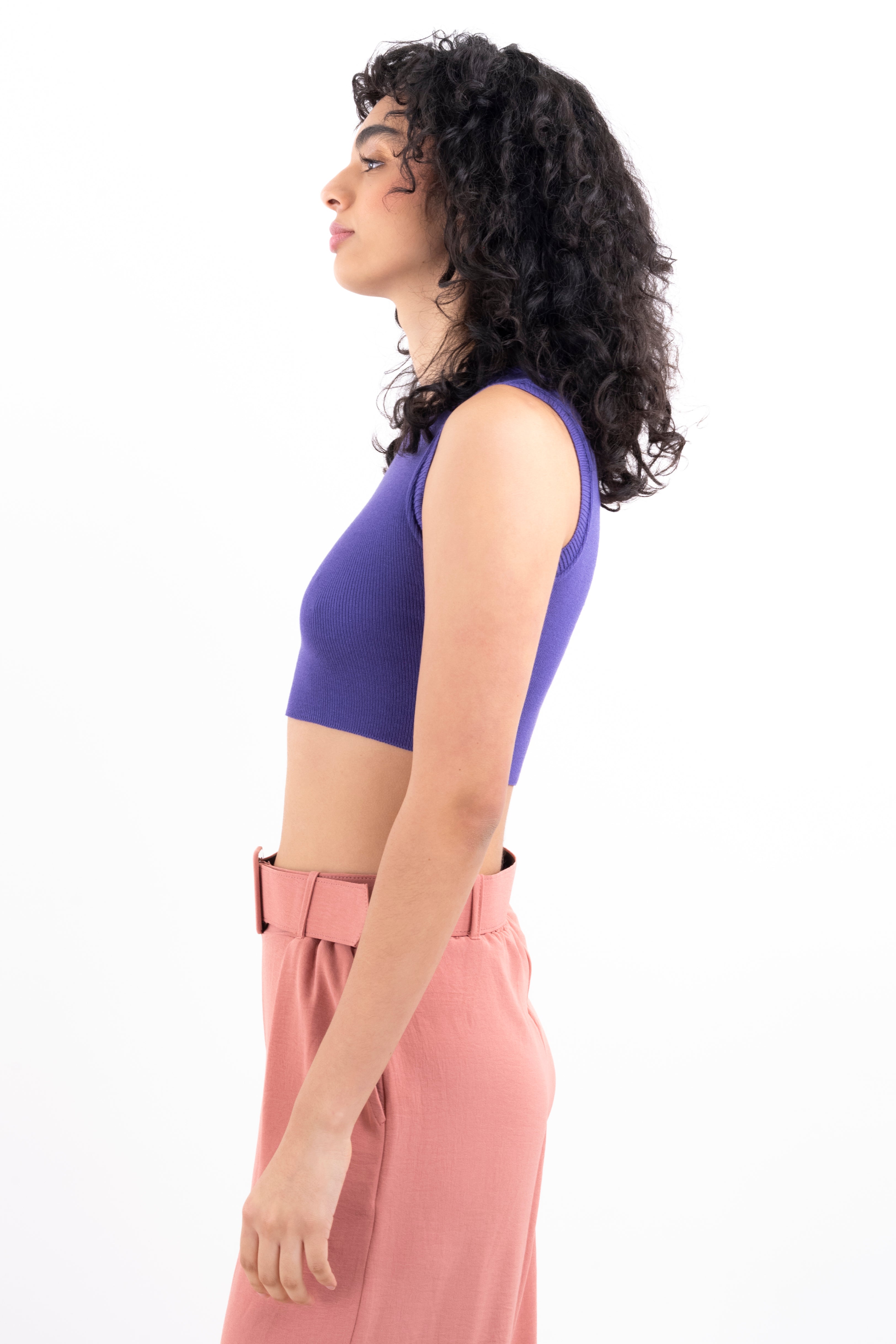 Top crop cuello tank punto MORADO