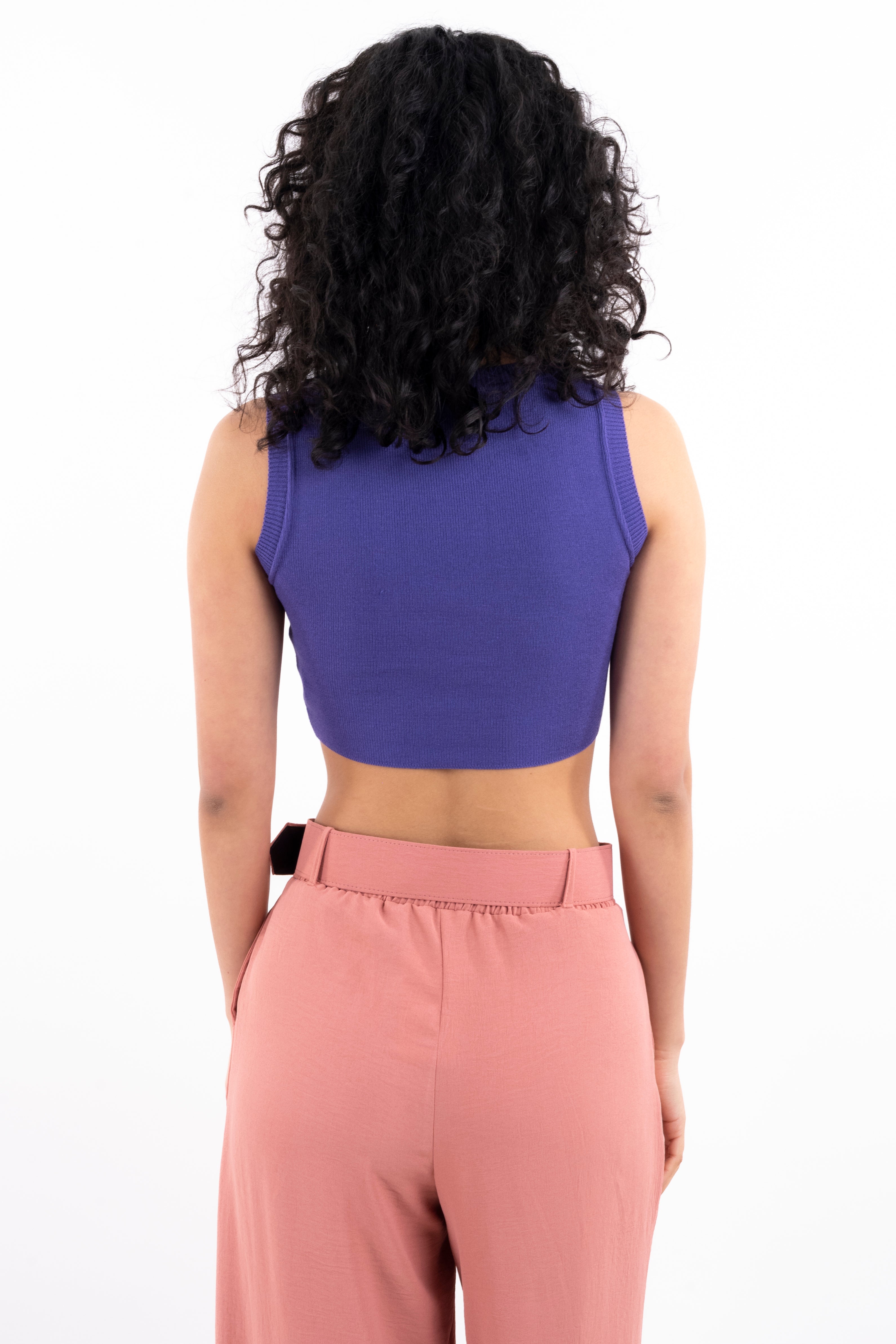 Top crop cuello tank punto MORADO