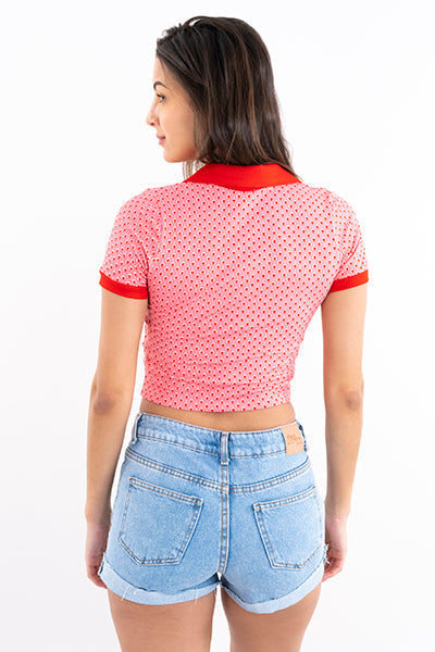 Playera crop cuello polo corazones ROSA COMBO
