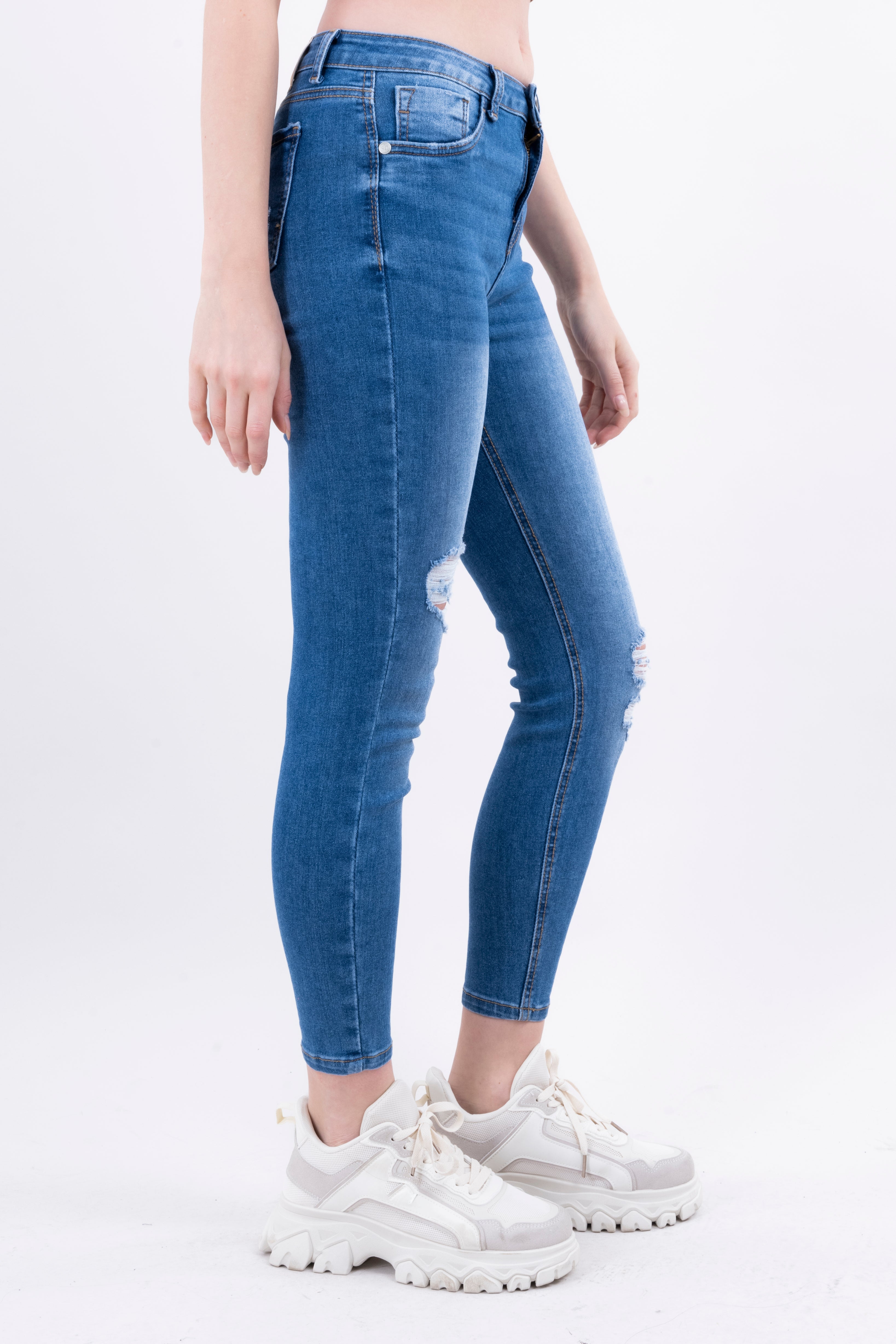 Jeans Skinny Con Desgastes MEDIUM WASH