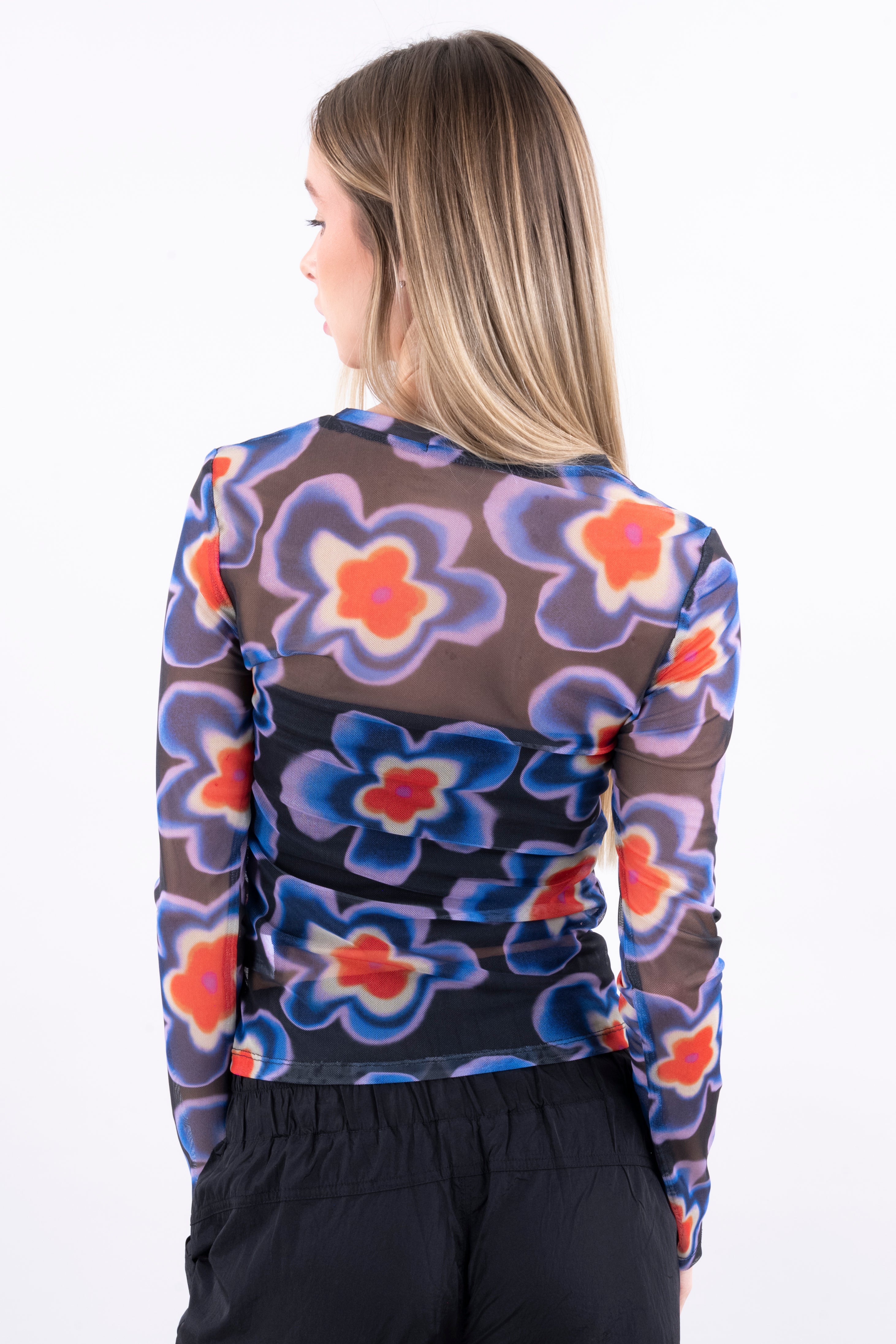 Top mesh manga larga flores tie dye NEGRO COMBO