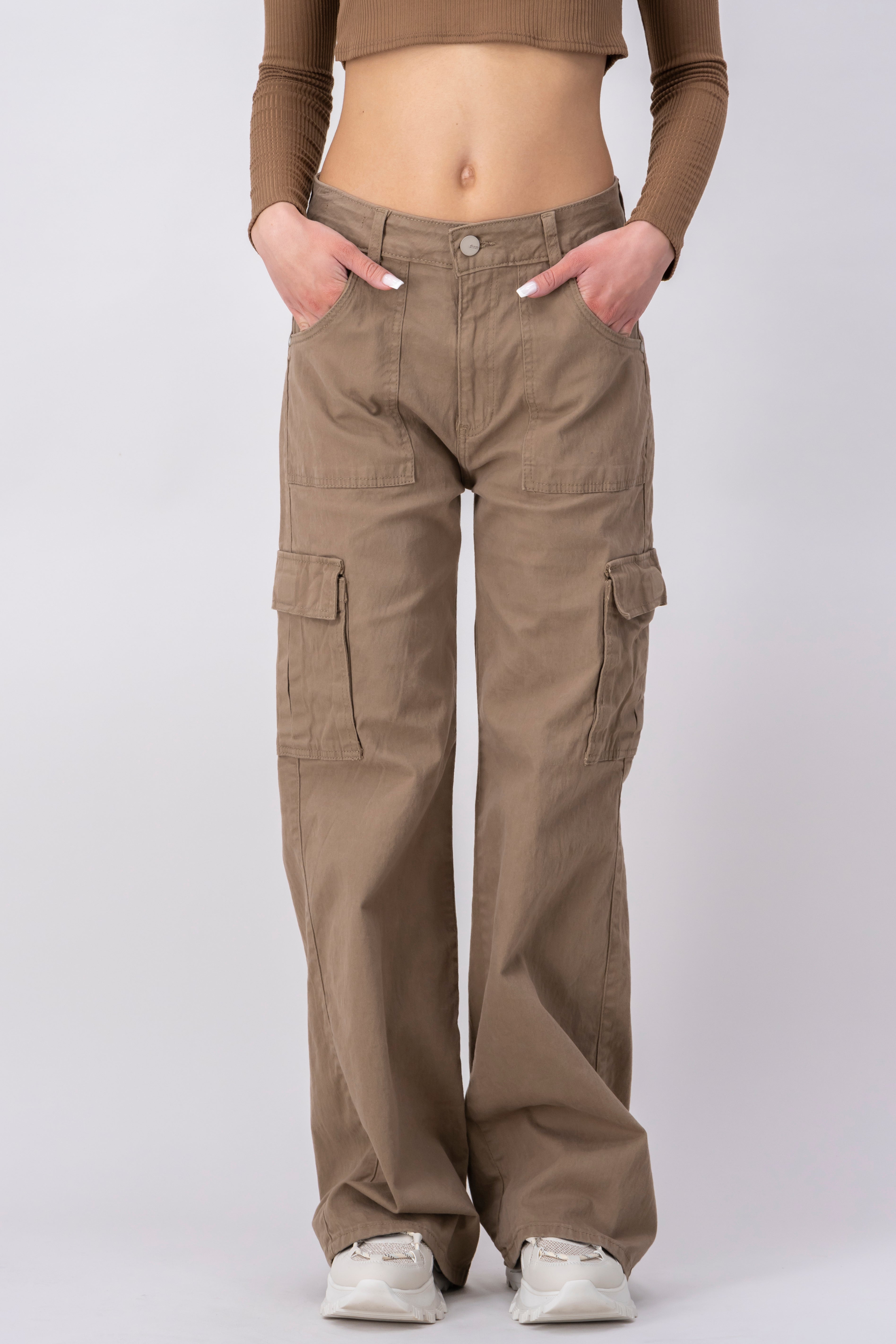 Jeans cargo wide leg con dos bolsas KHAKI