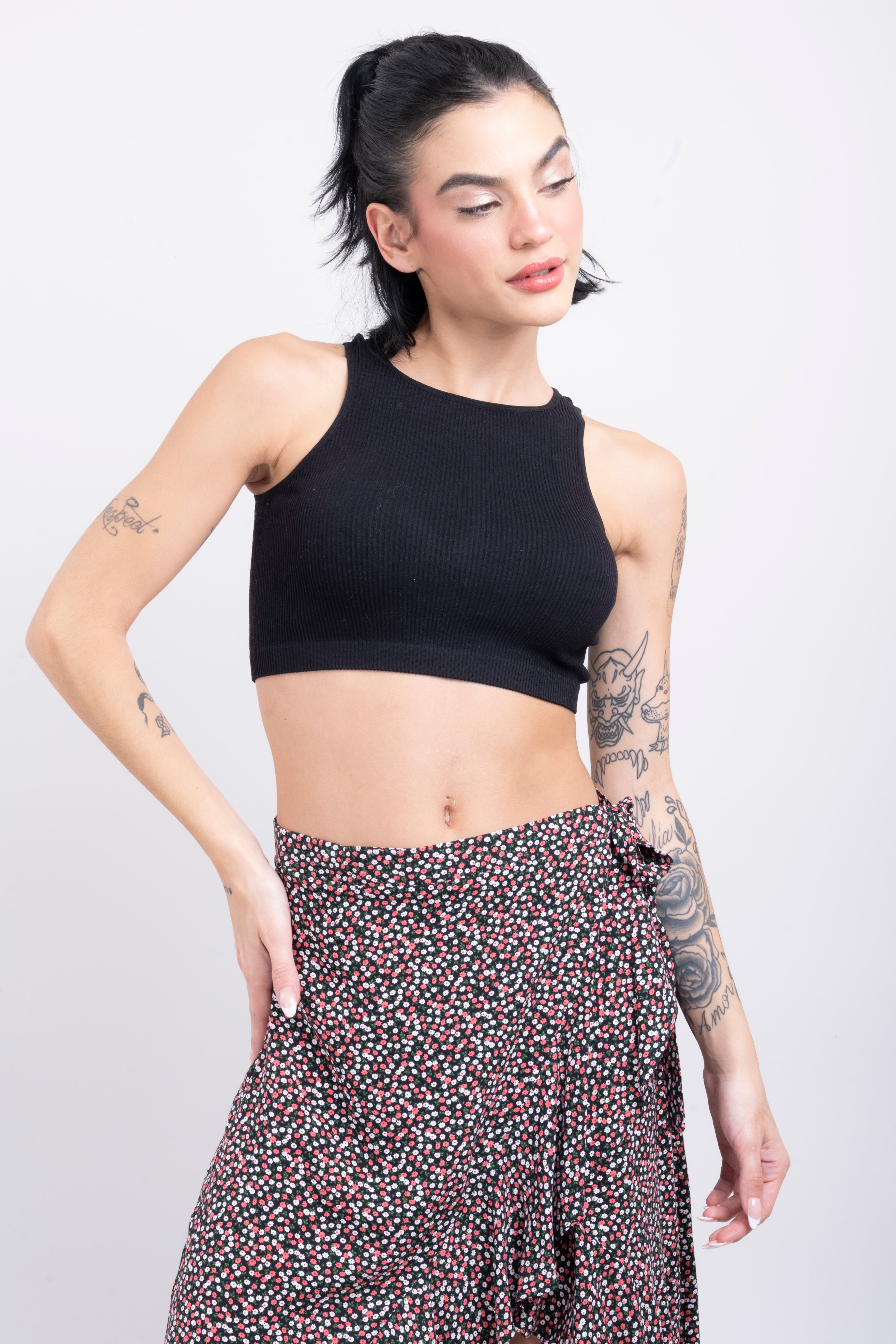 Top tank acanalado NEGRO