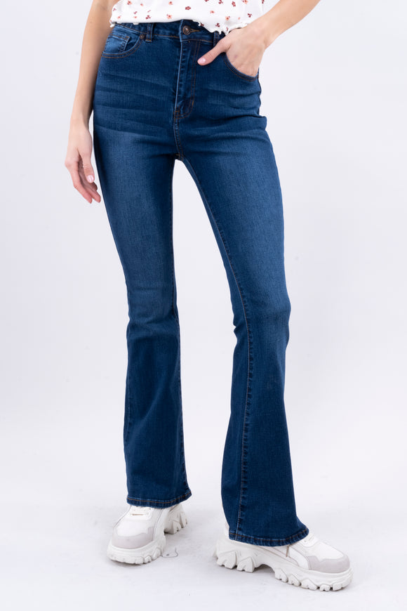 Jeans Flared Ligeramente Deslavados