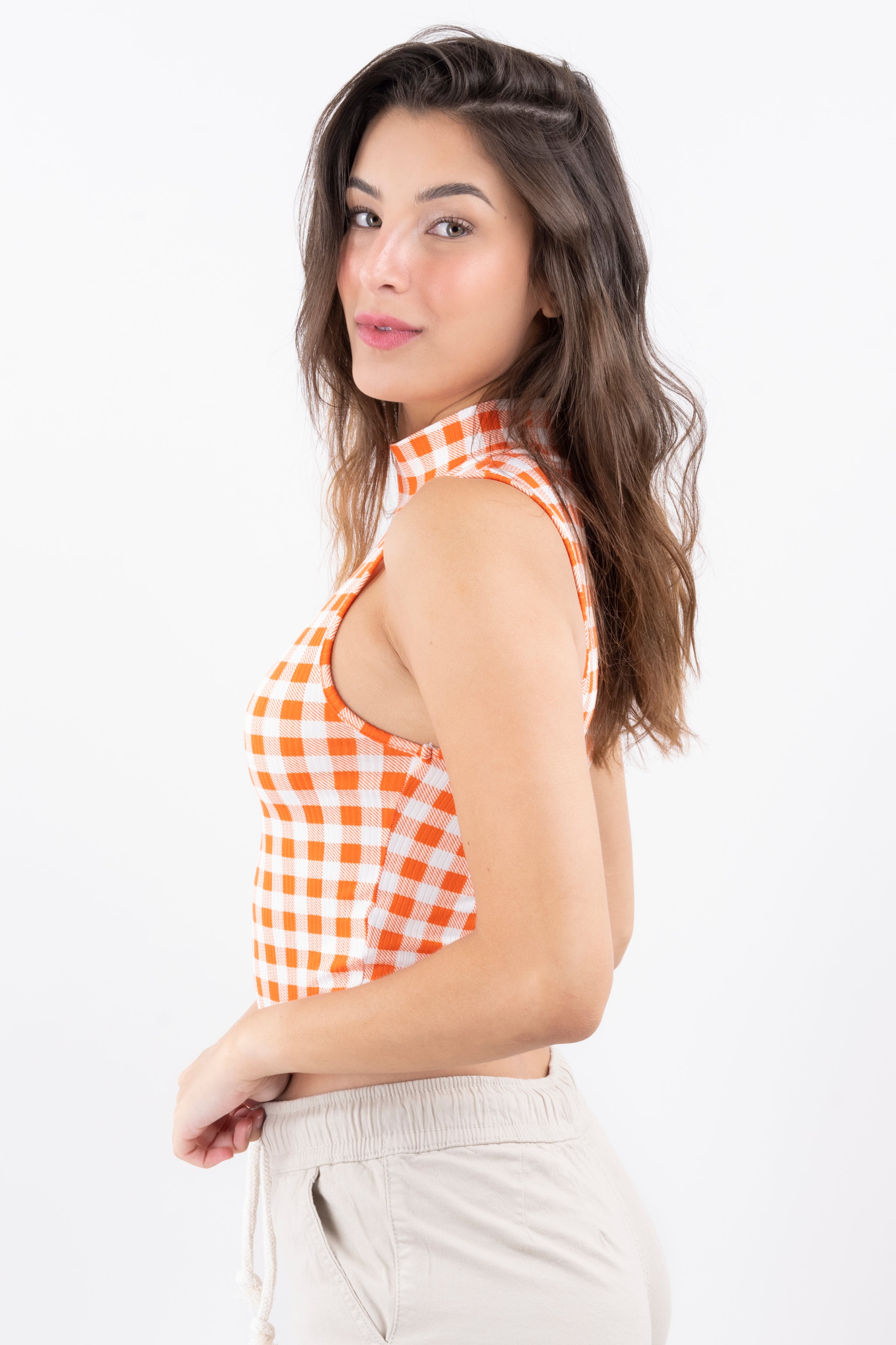 Top cuello alto cuadros BLANCO COMBO