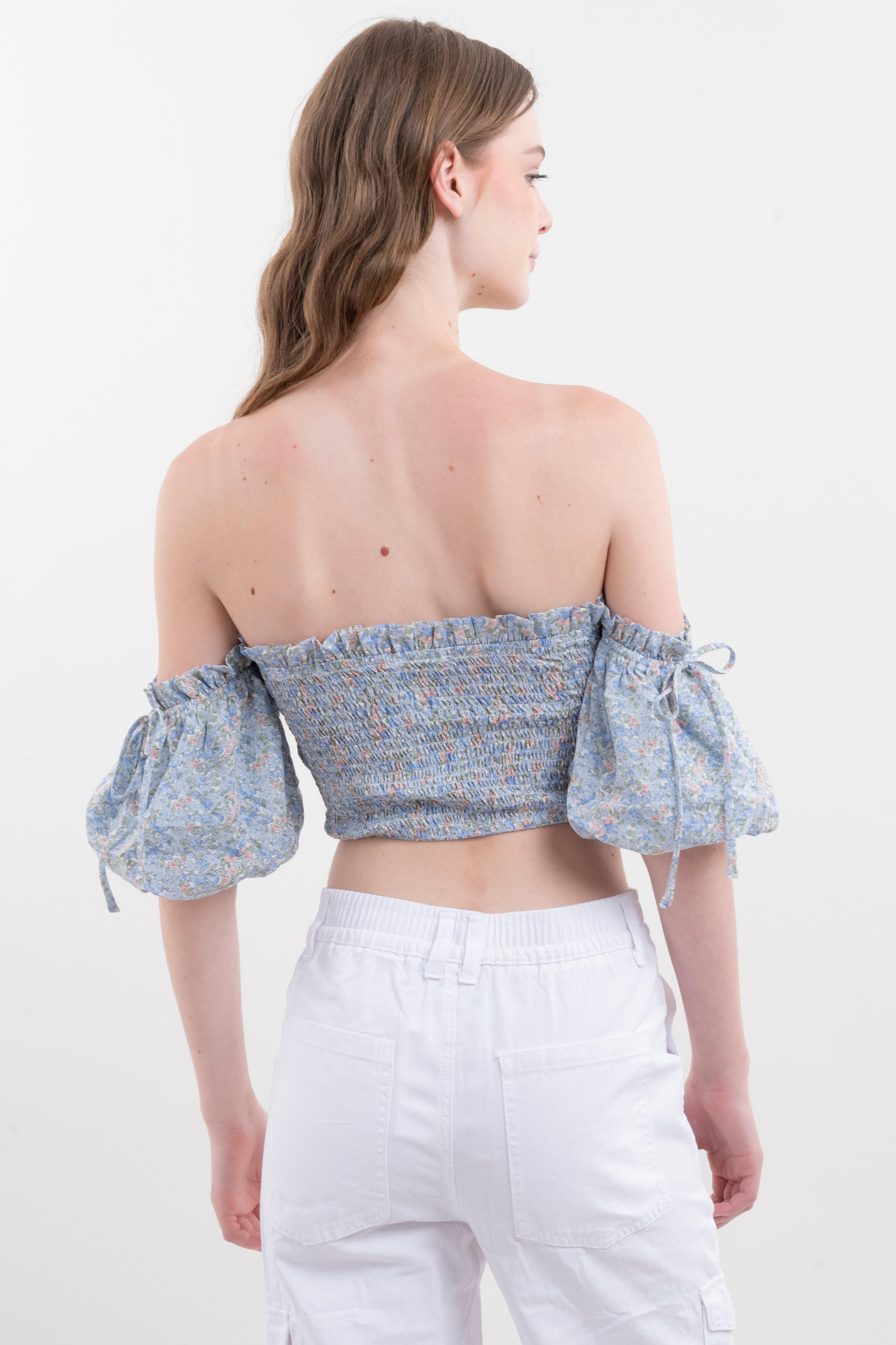 Top plisado hombros descubiertos AZUL COMBO
