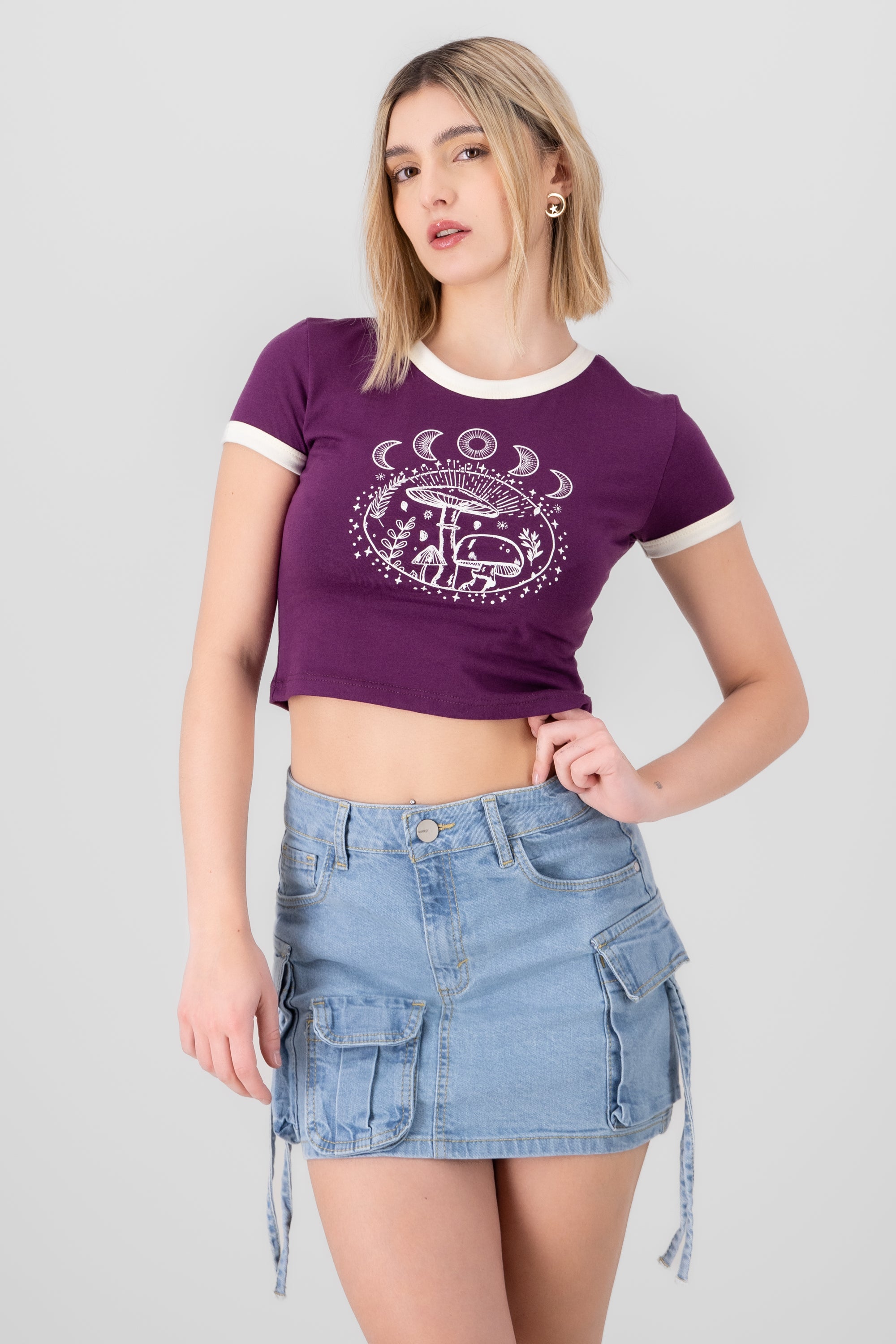 Playera Crop Hongos Lunas BUGAMBILIA