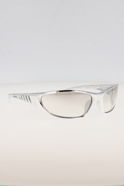Lentes futuristas transparentes
