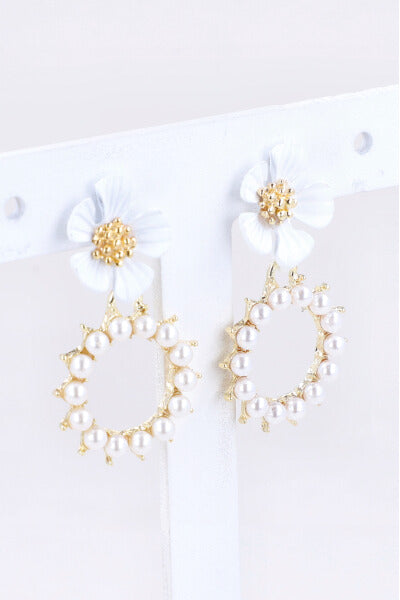 Aretes Flor Circulo Perlas BLANCO
