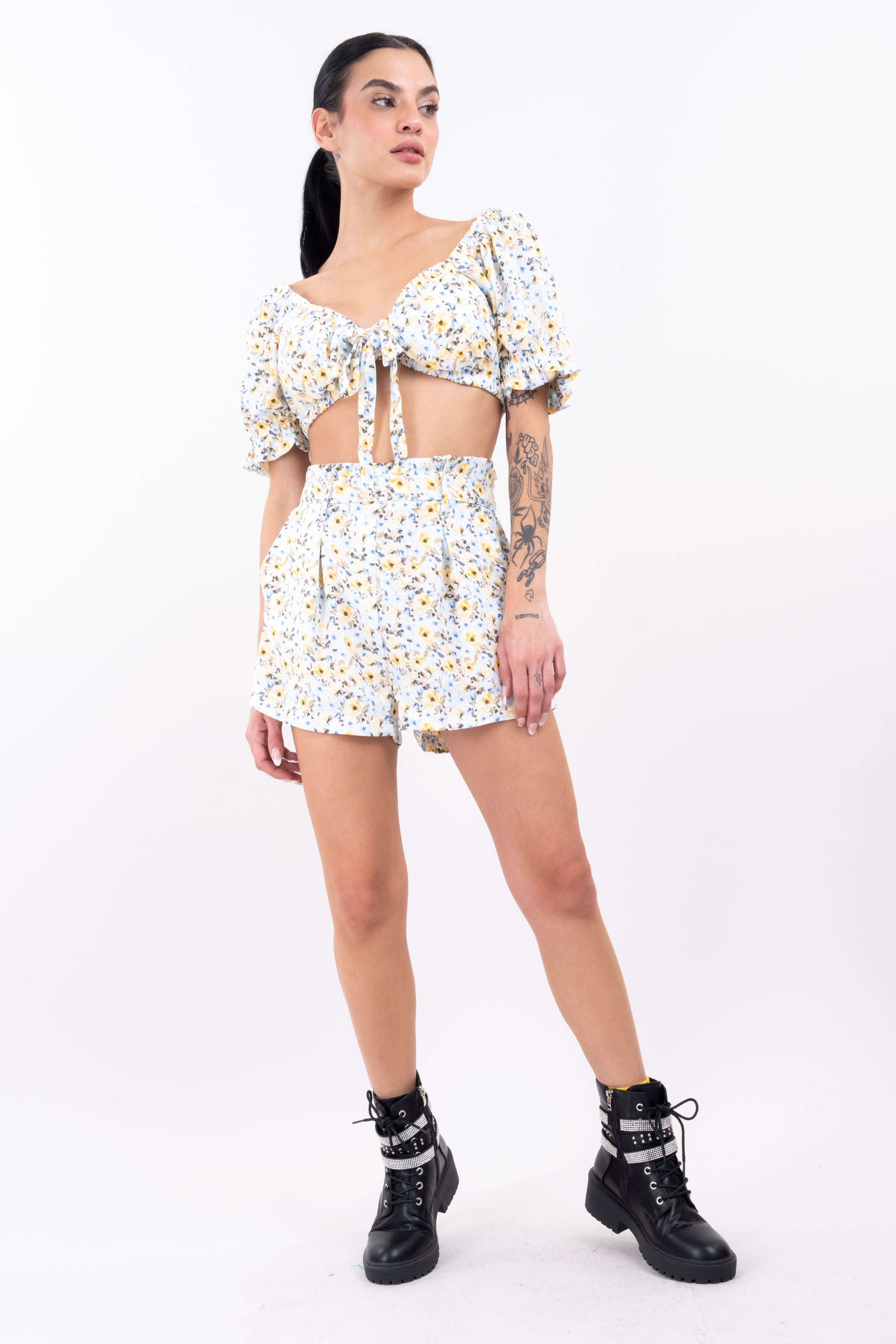 Short cintas flores