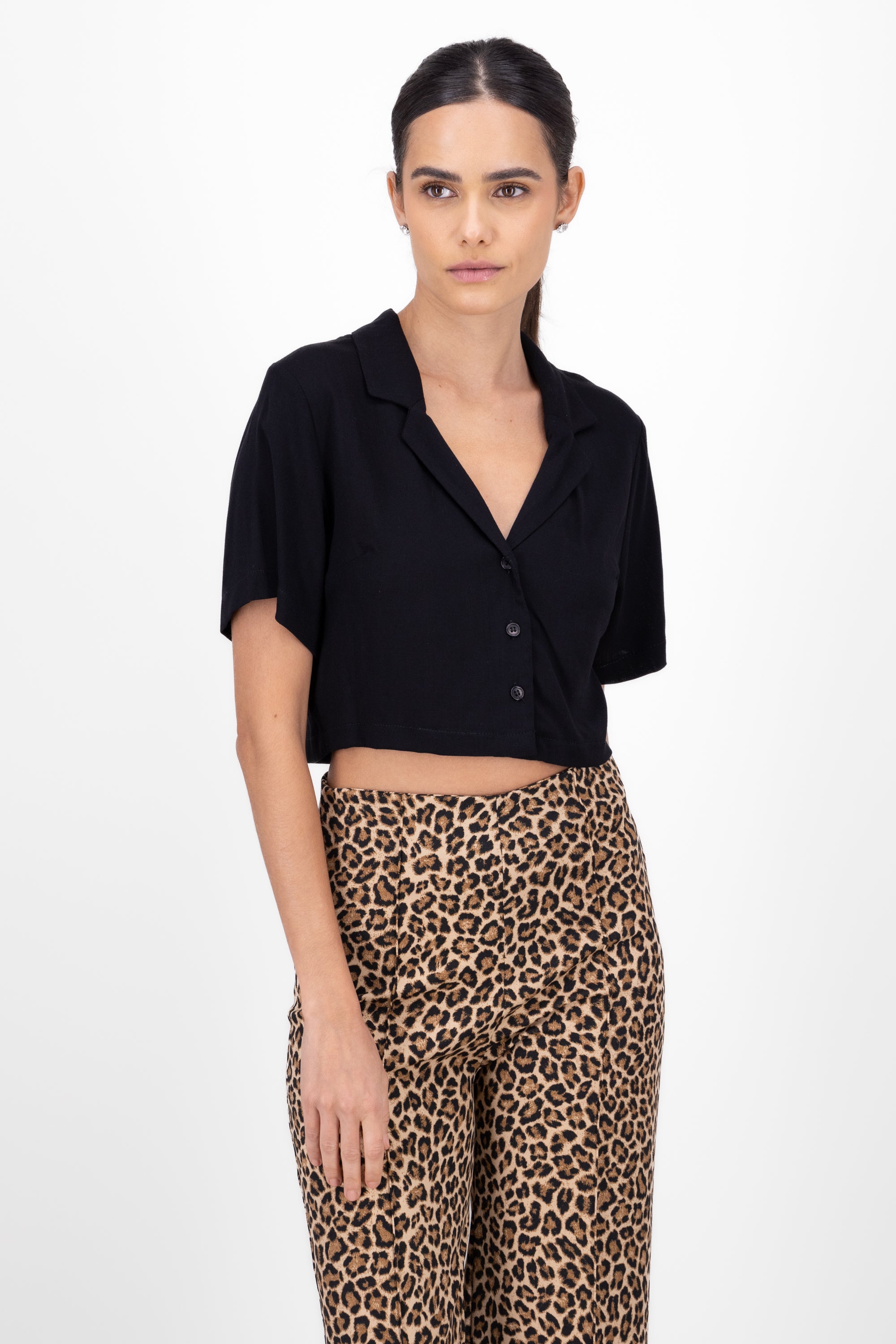 Camisa crop lisa NEGRO