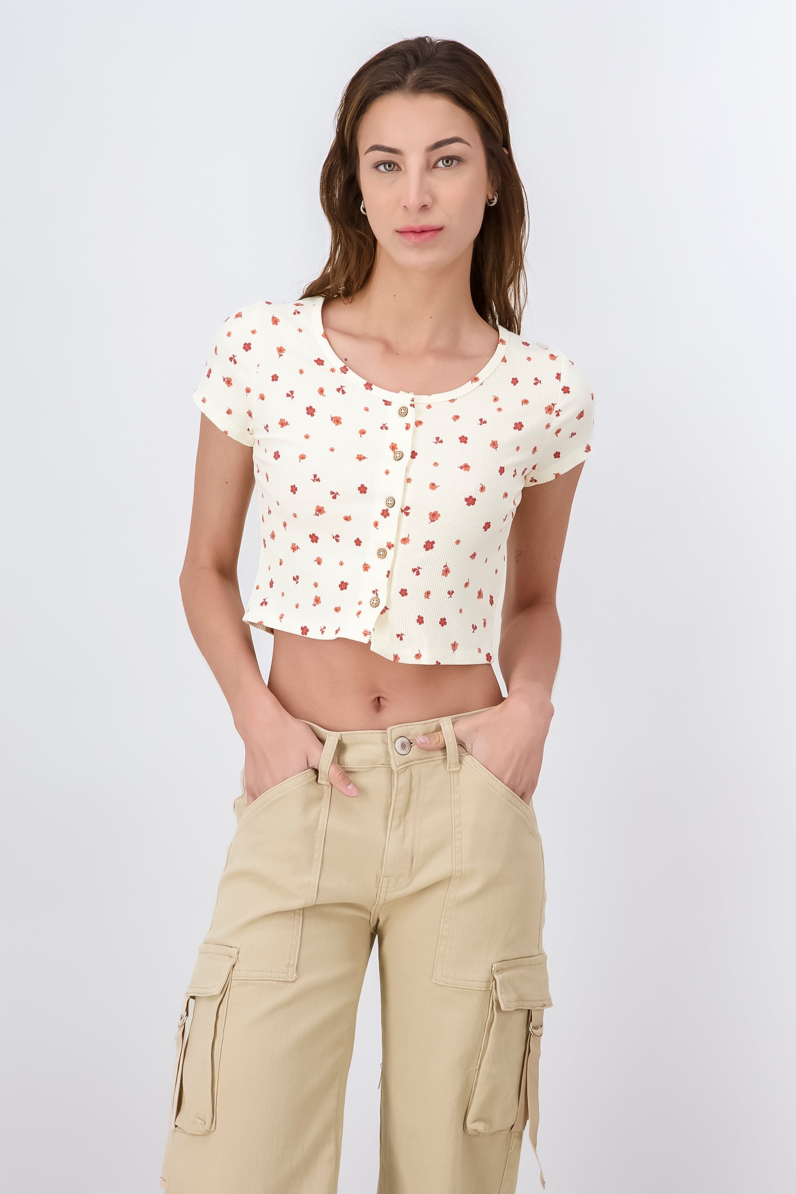 Top Acanalado Botones Flores HUESO COMBO