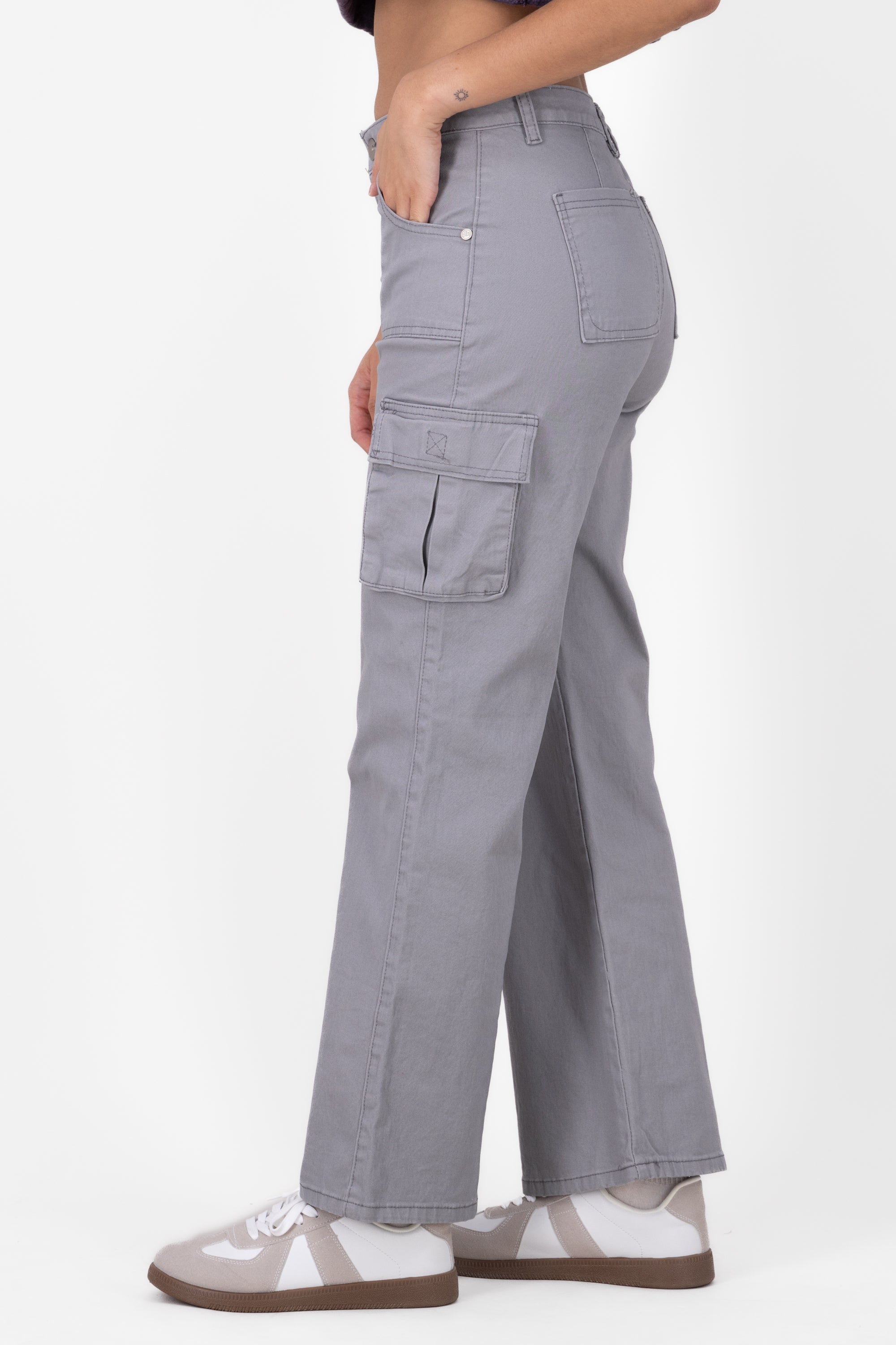 Jeans cargo wide leg lisos GRIS CLARO