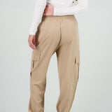 Pantalón Cargo Monocolor Bolsas