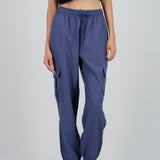 Pantalón Cargo Monocolor Bolsas