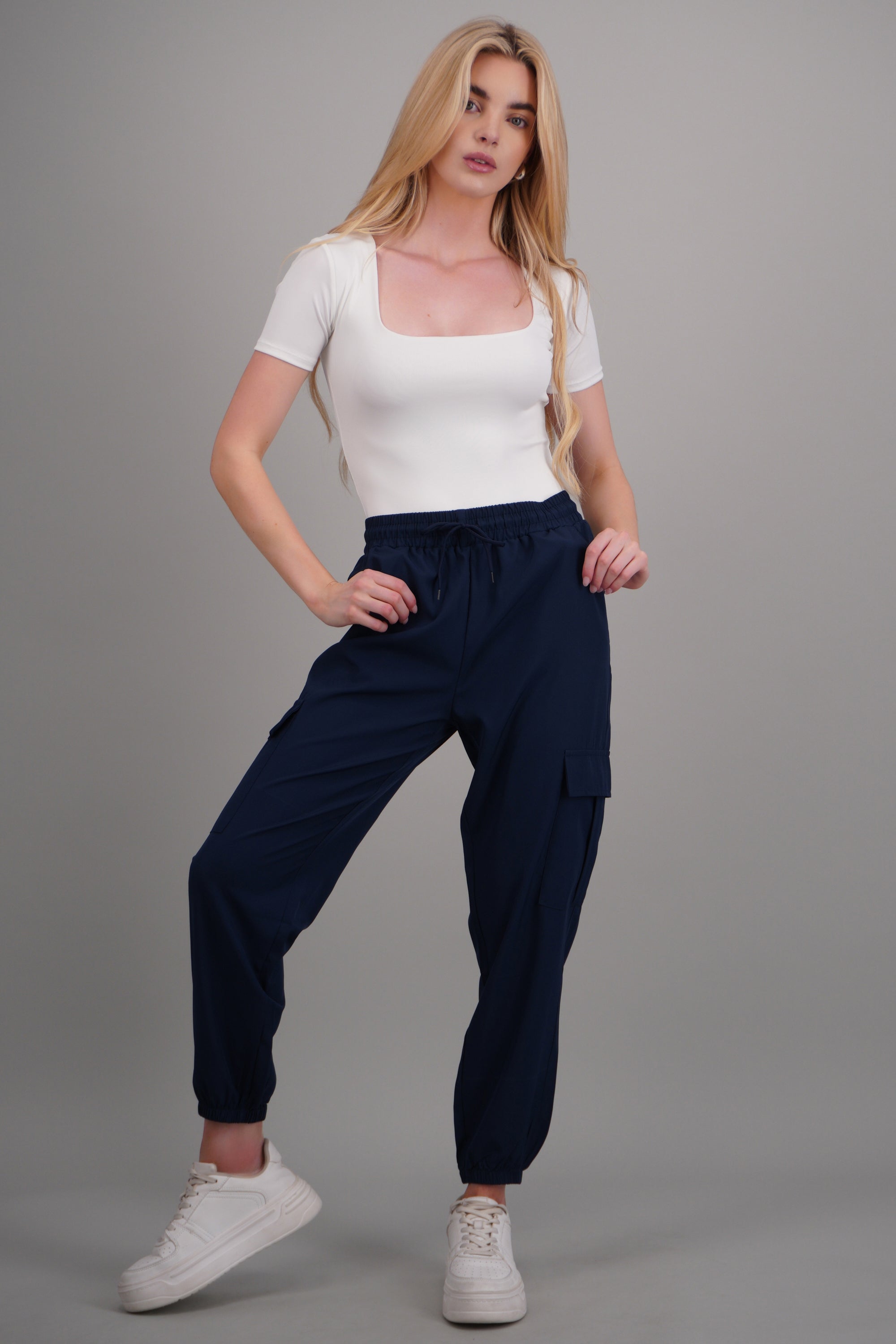 Pantalón Cargo Monocolor Bolsas MARINO