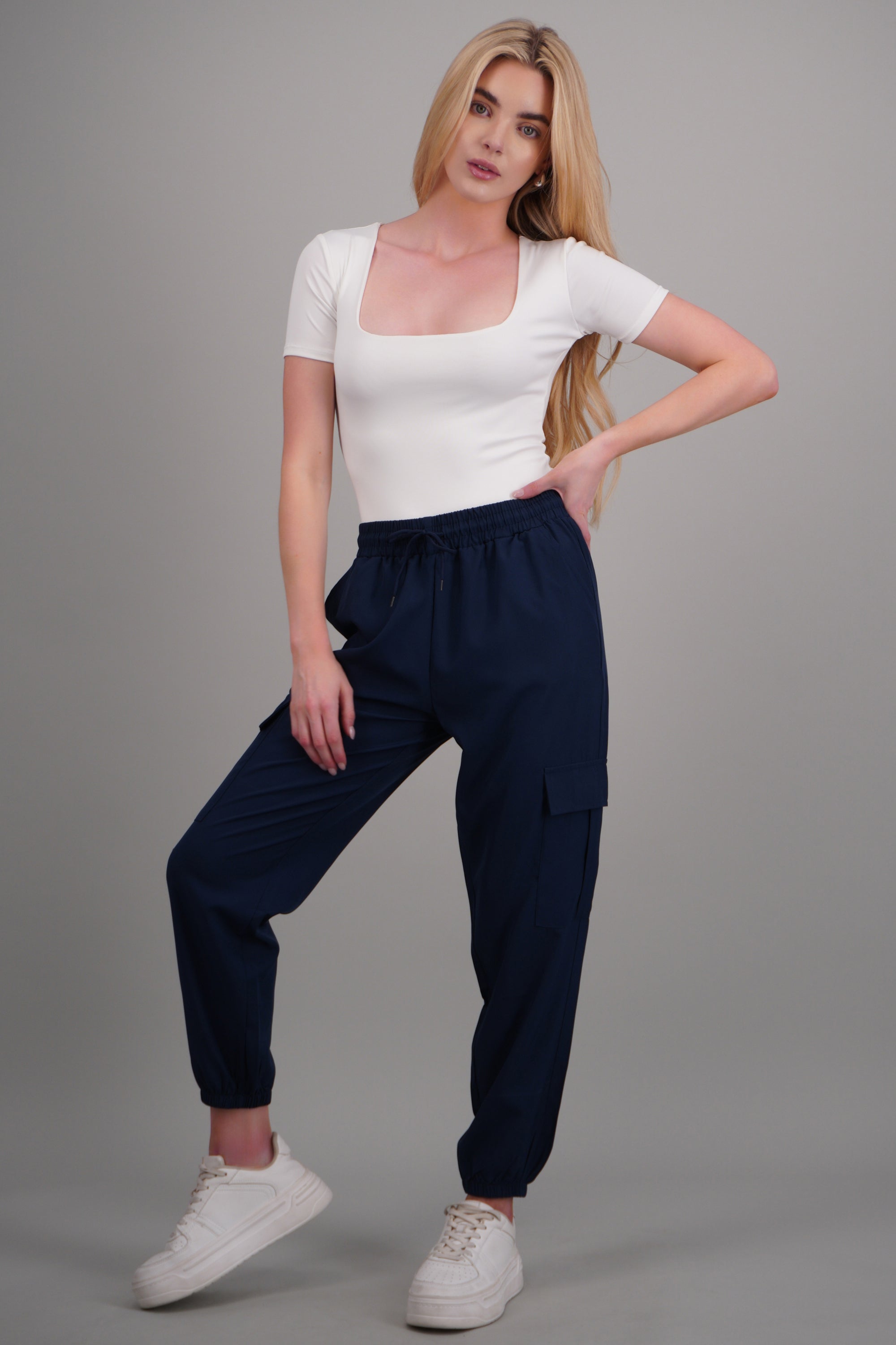Pantalón Cargo Monocolor Bolsas MARINO
