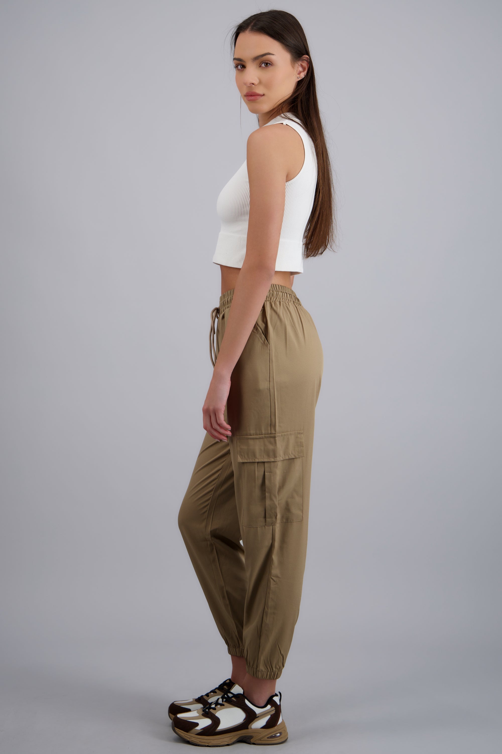 Pantalón Cargo Monocolor Bolsas CHOCOLATE