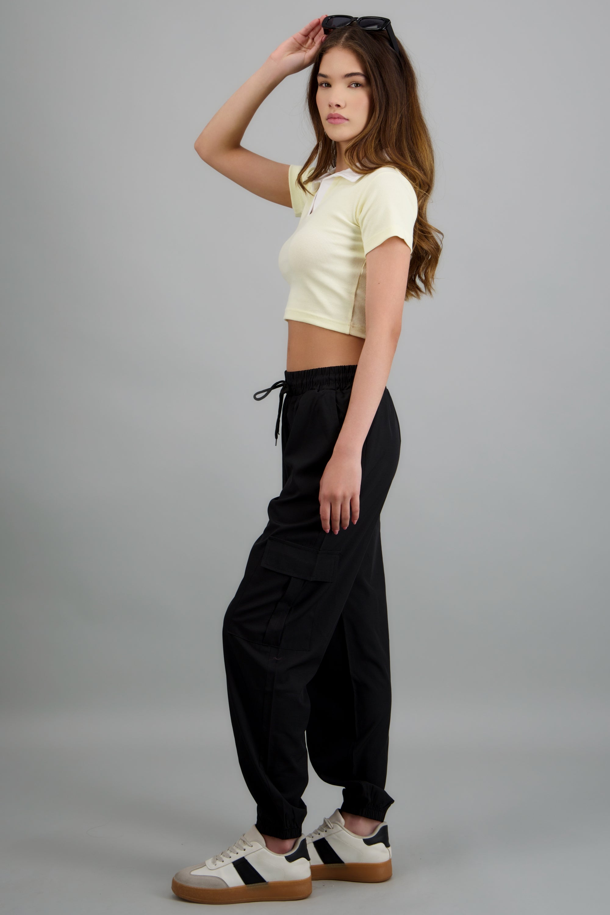Pantalón Cargo Monocolor Bolsas NEGRO