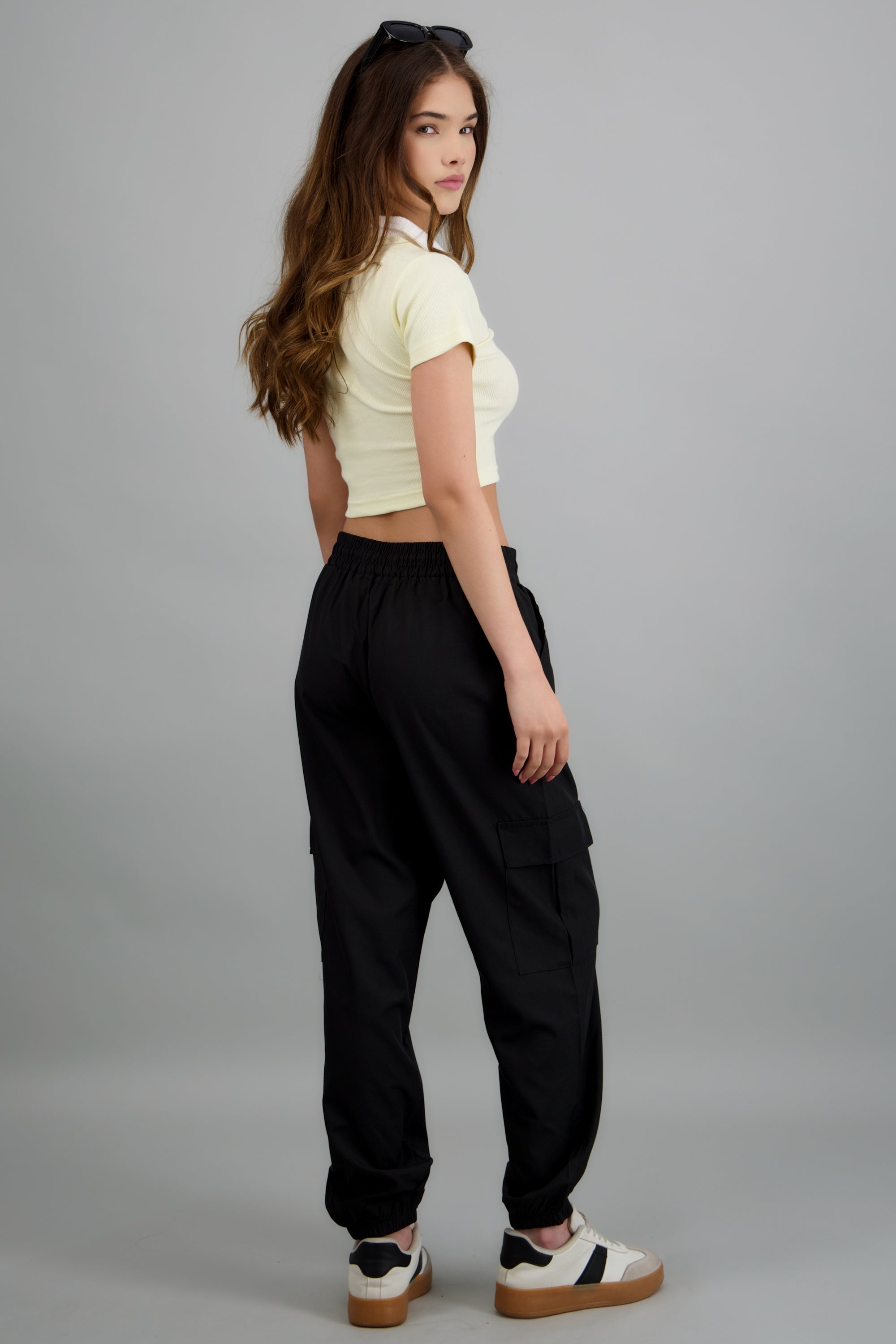 Pantalón Cargo Monocolor Bolsas NEGRO
