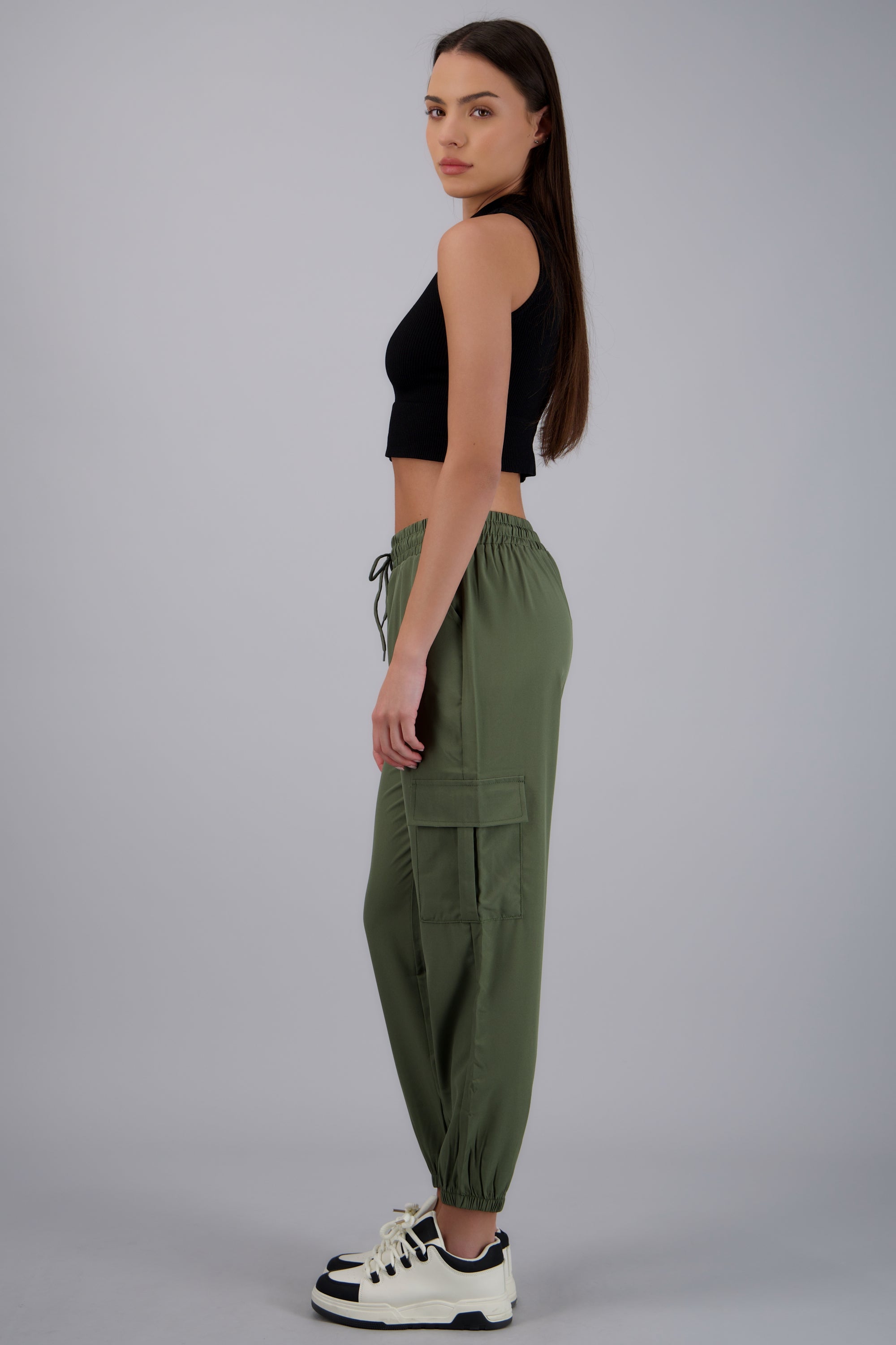 Pantalón Cargo Monocolor Bolsas VERDE PASTO