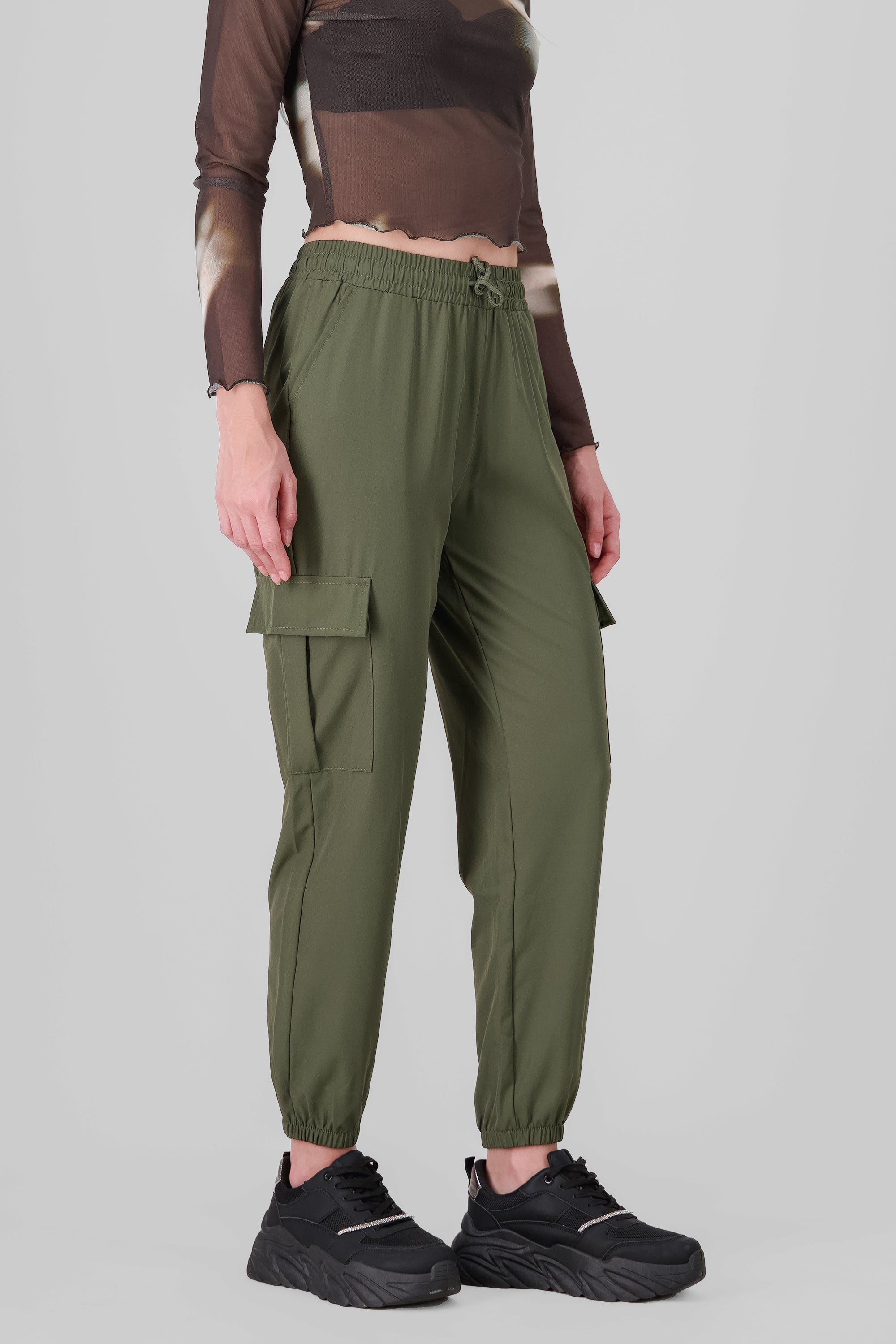 Pantalón Cargo Monocolor Bolsas VERDE PASTO