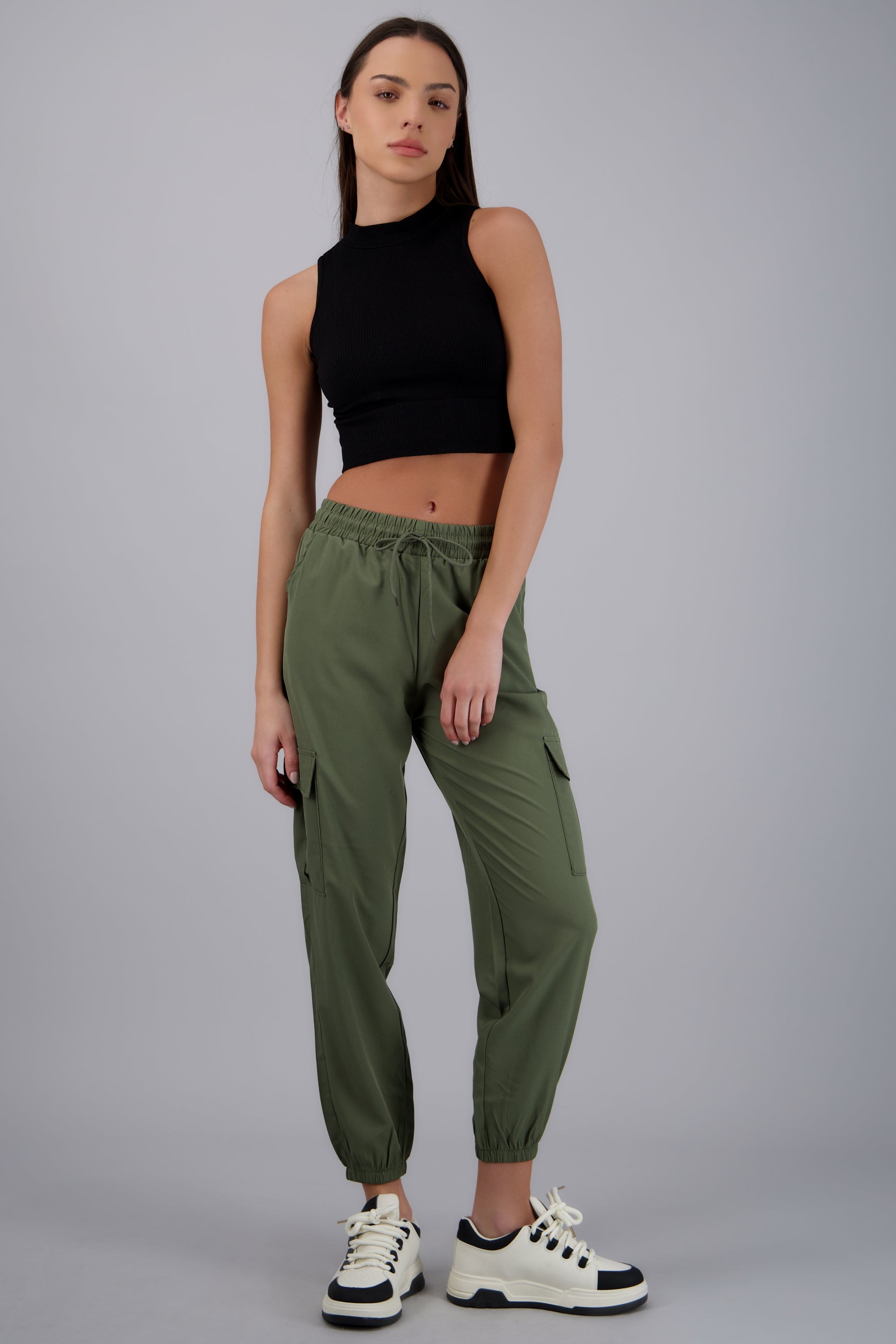 Pantalón Cargo Monocolor Bolsas VERDE PASTO