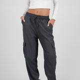 Pantalón Cargo Monocolor Bolsas
