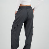Pantalón Cargo Monocolor Bolsas
