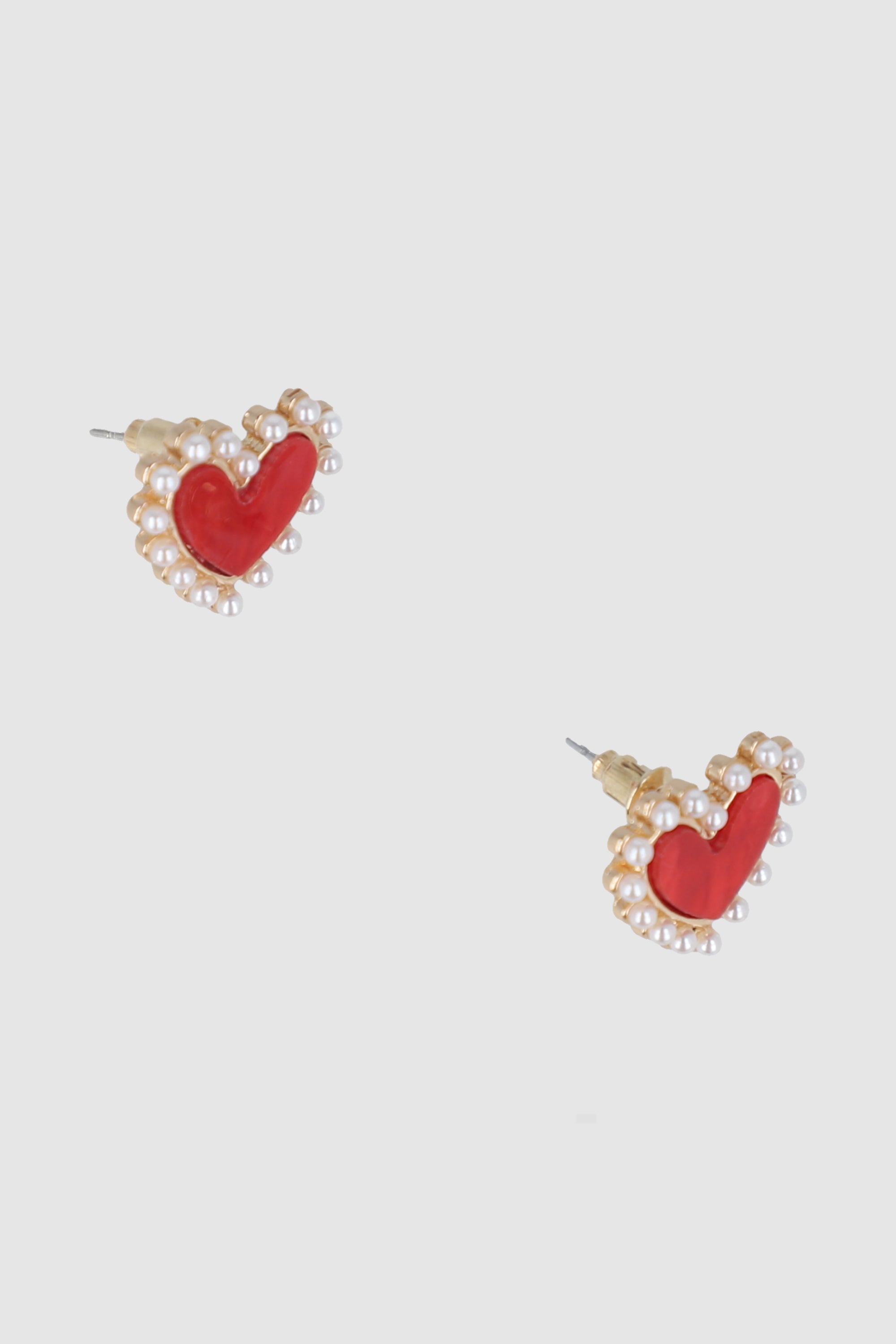 Aretes Studs Corazón Perlas ROJO