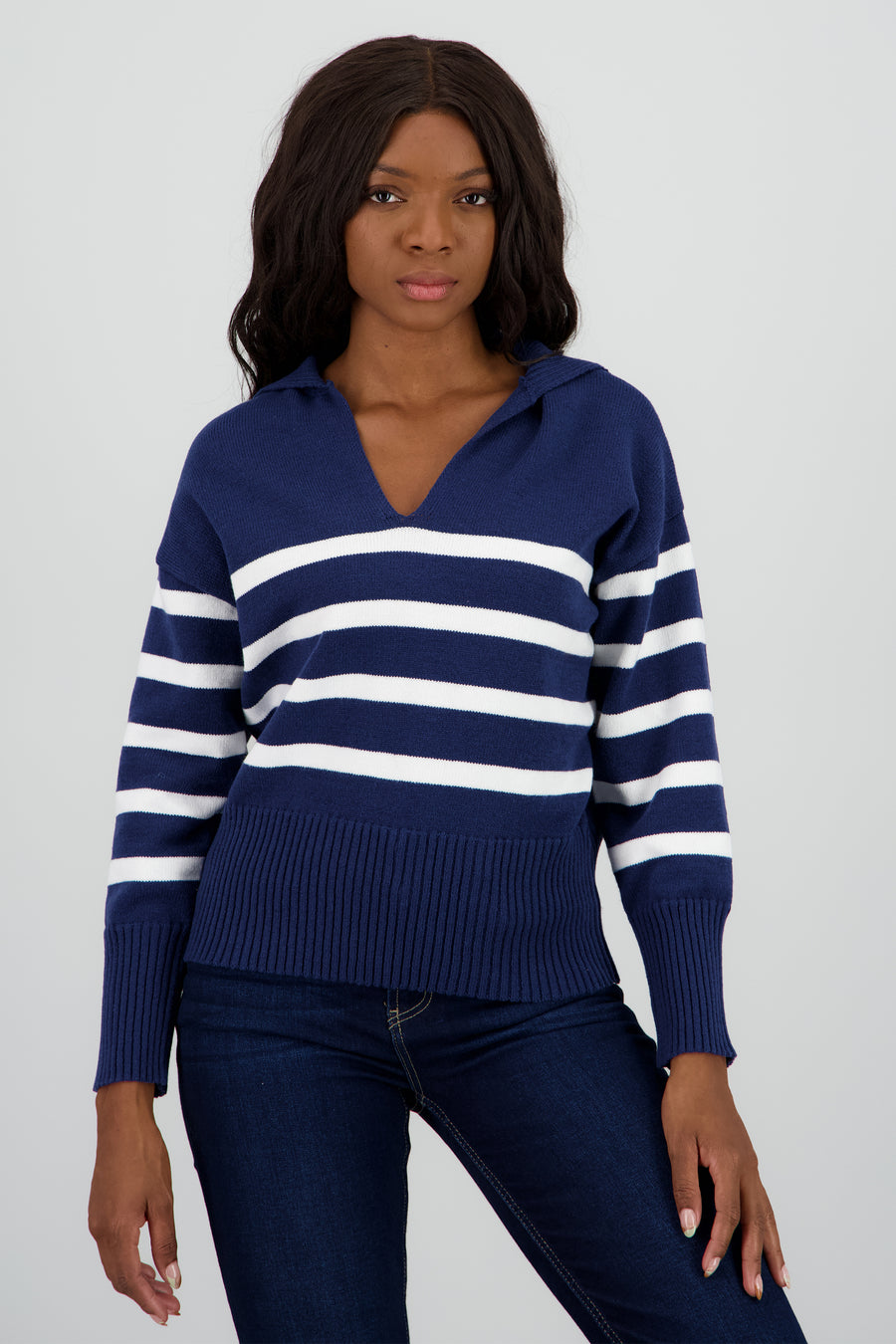 Suéter cuello polo rayas