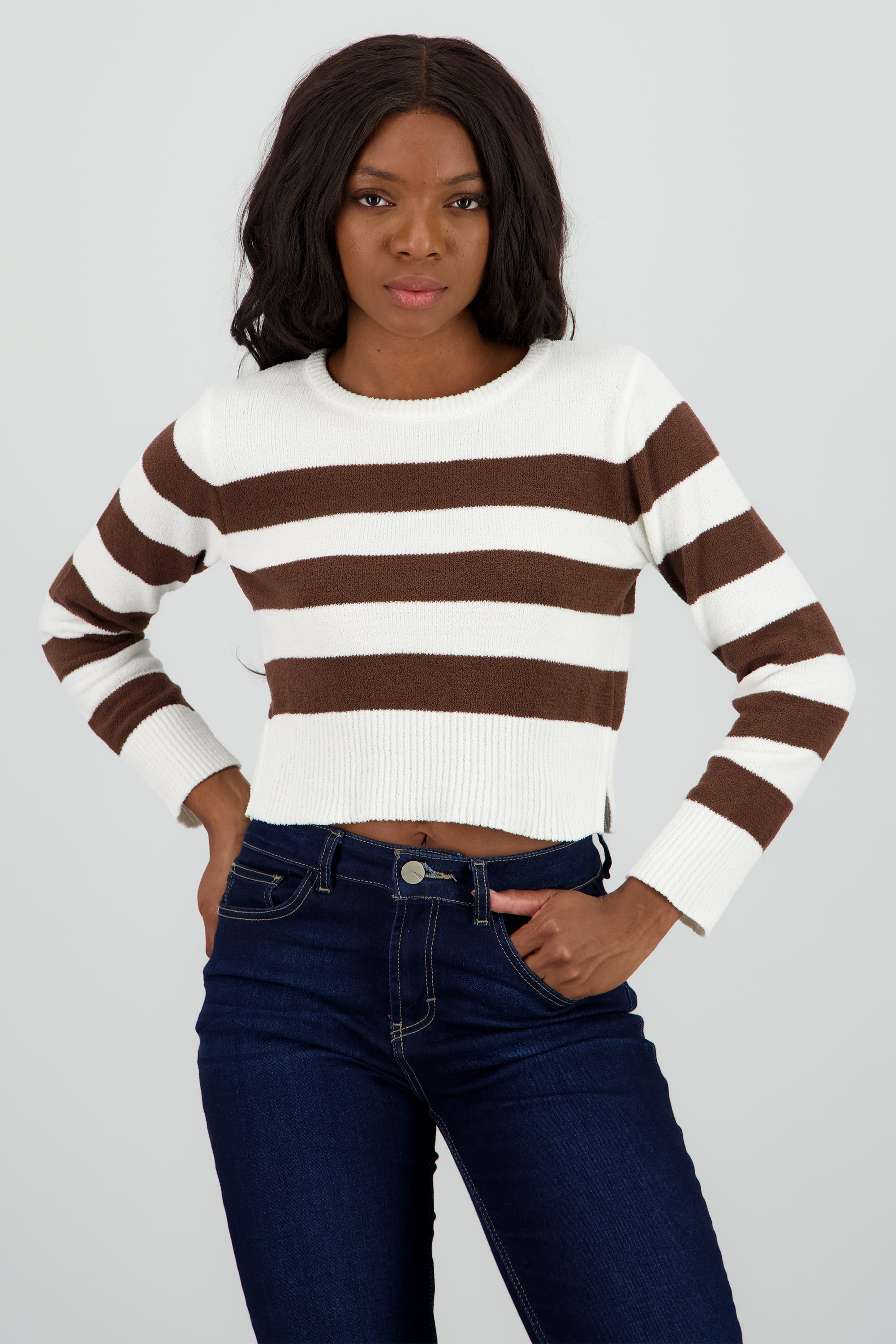DARK BROWN