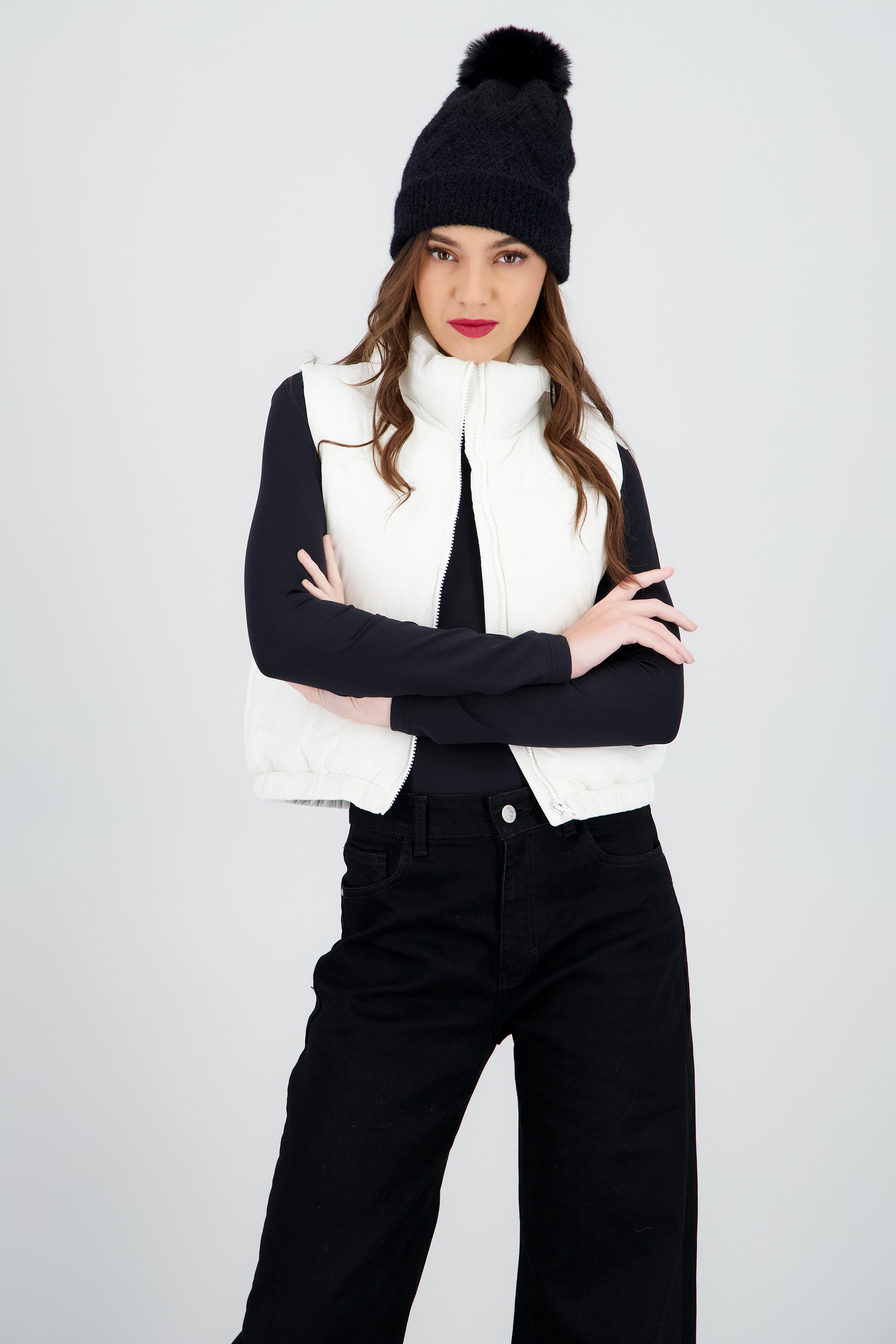 Beanie tejido pompón NEGRO