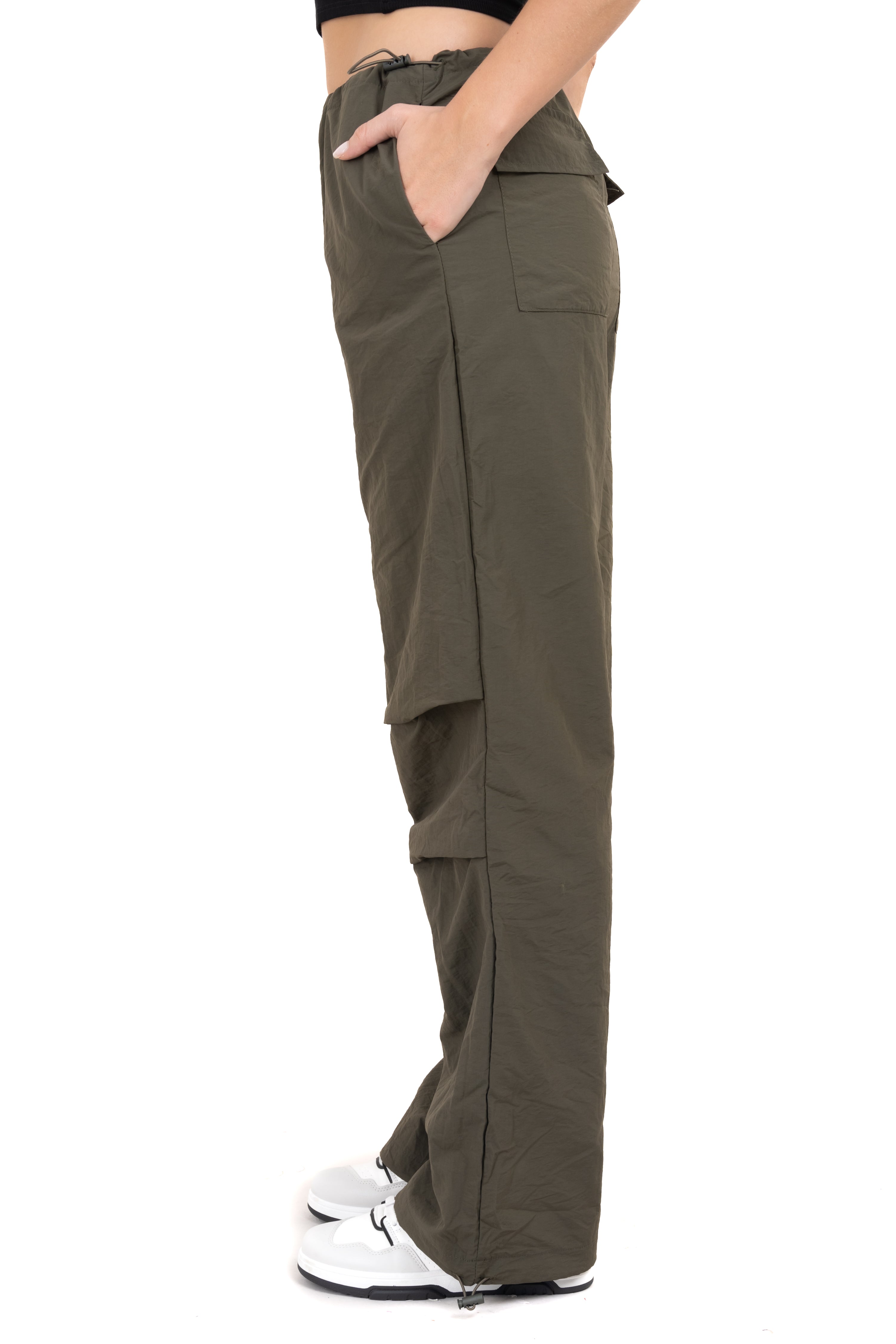 Pantalón parachute bolsas OLIVO