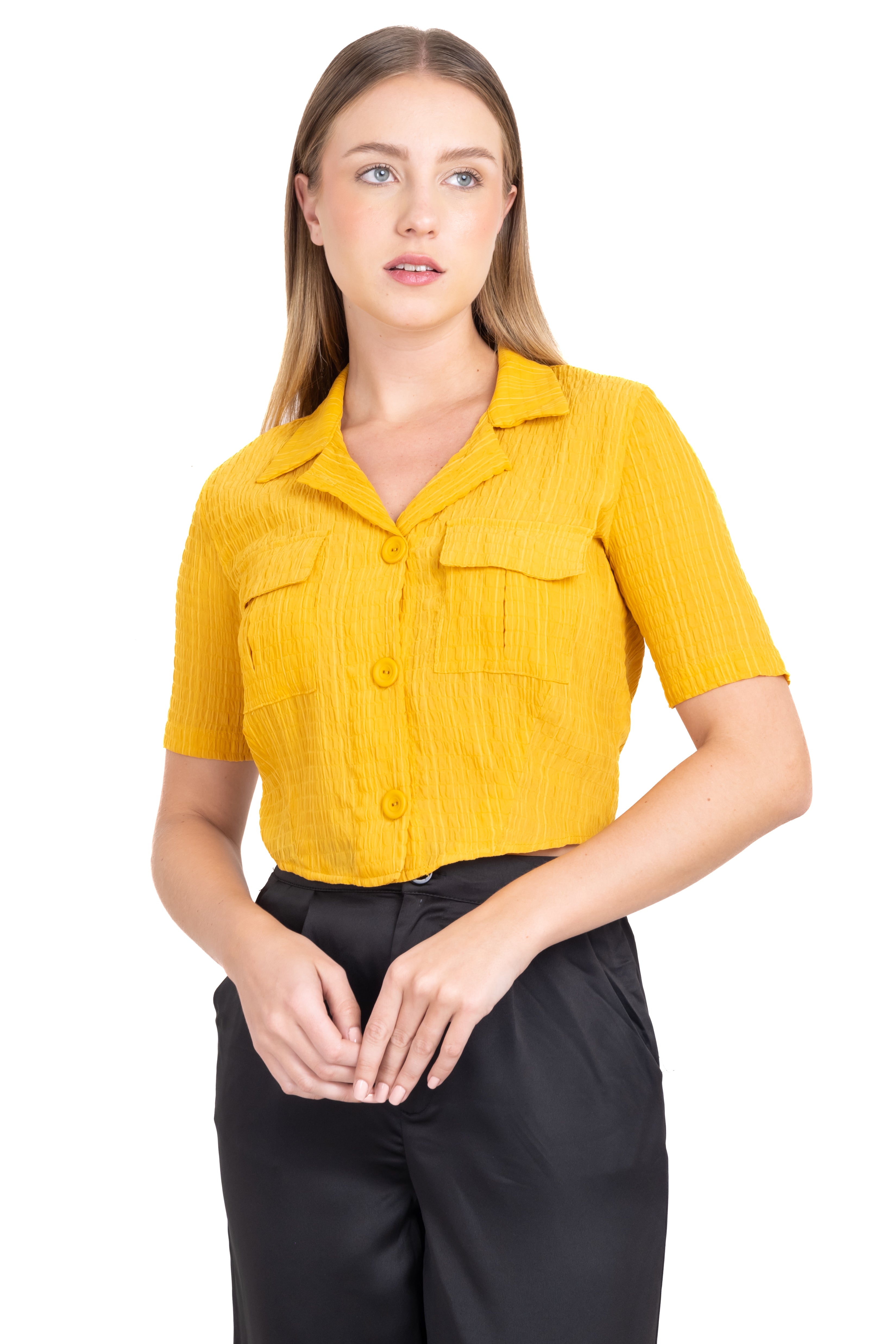 Blusa crop textura bolsos MOSTAZA