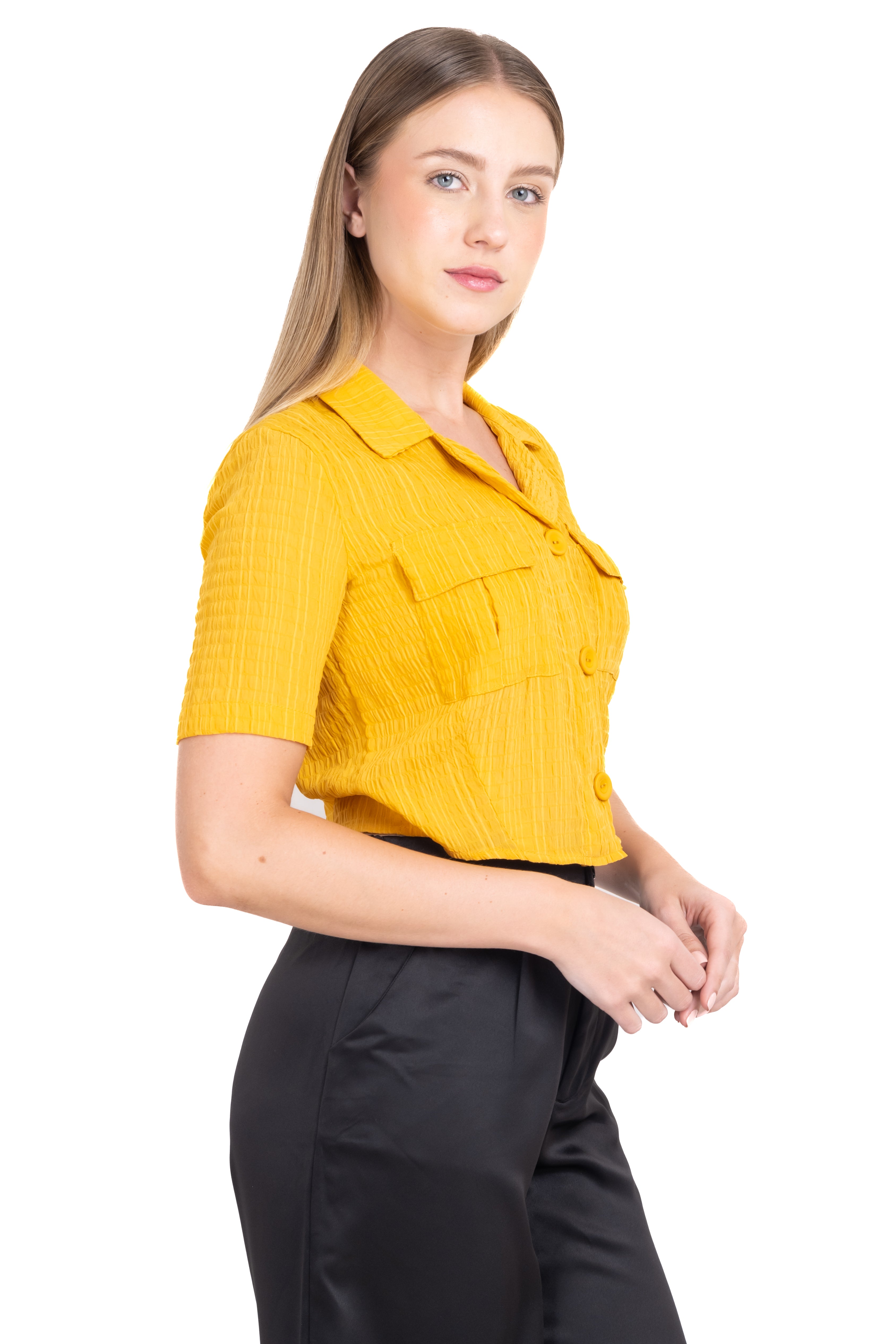 Blusa crop textura bolsos MOSTAZA