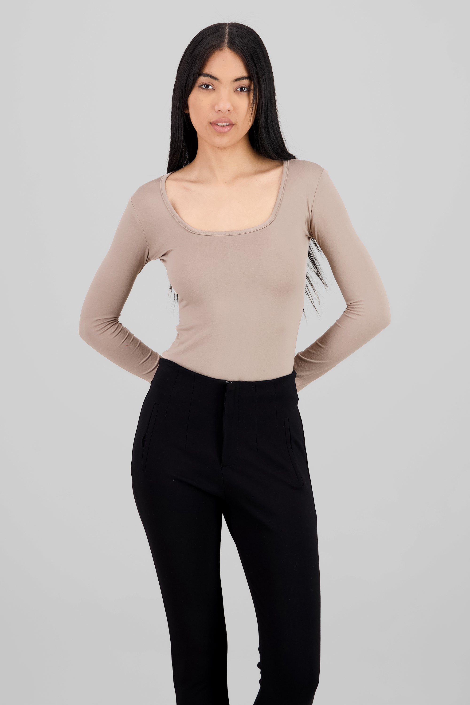 Bodysuit Liso Escote Cuadrado TAUPE