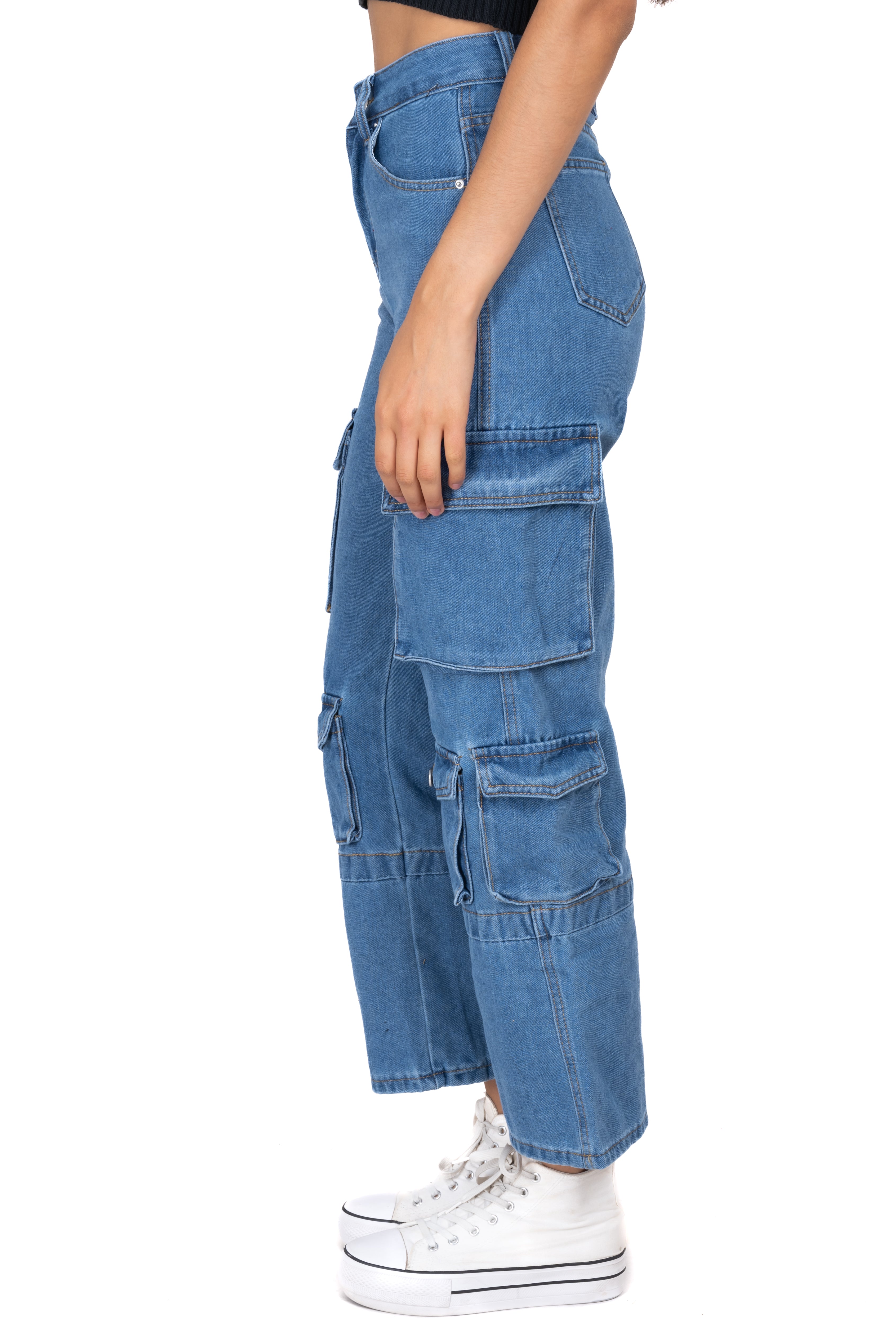 Jeans rectos cargo lisos MEDIUM WASH