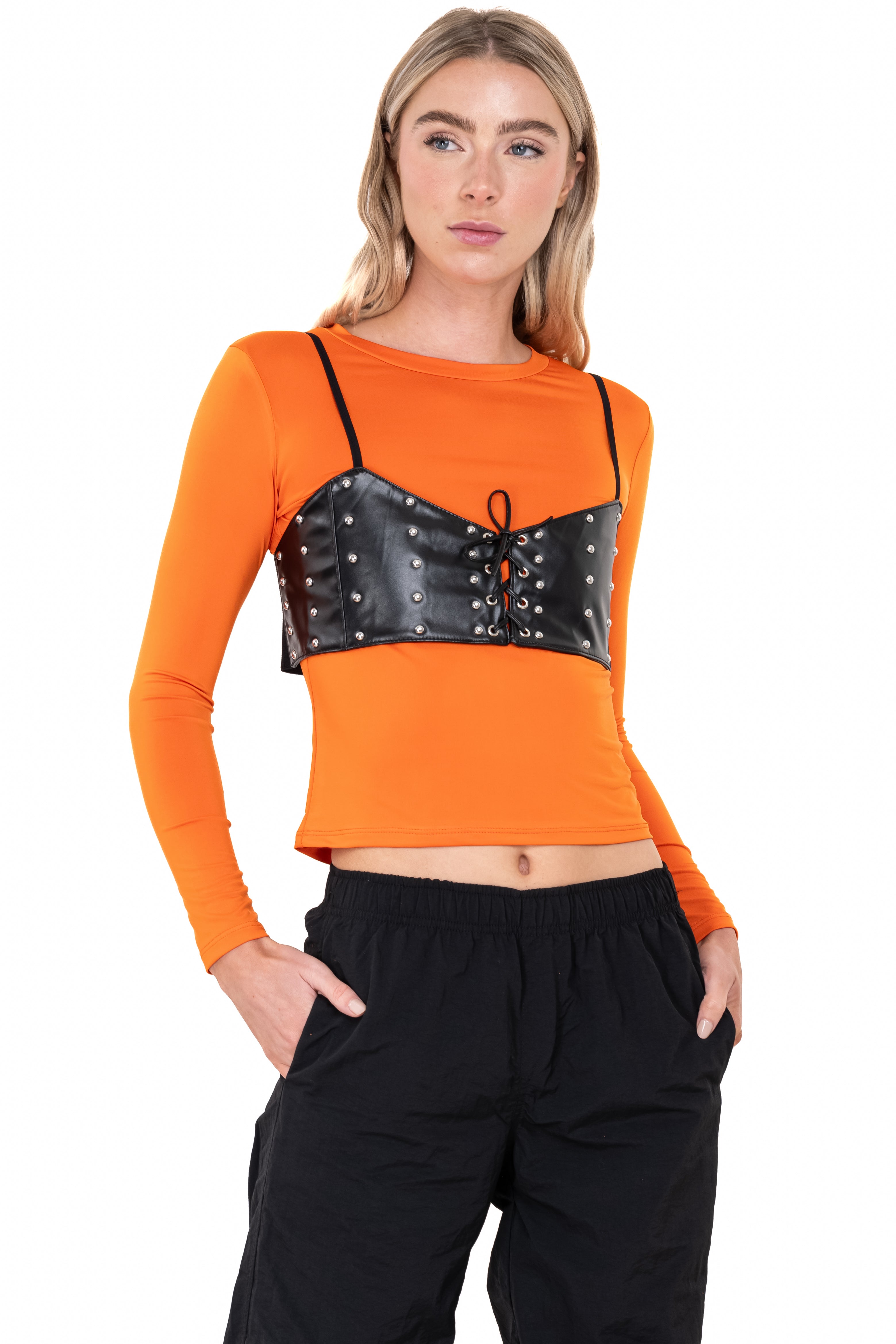 Corset efecto piel estoperoles NEGRO