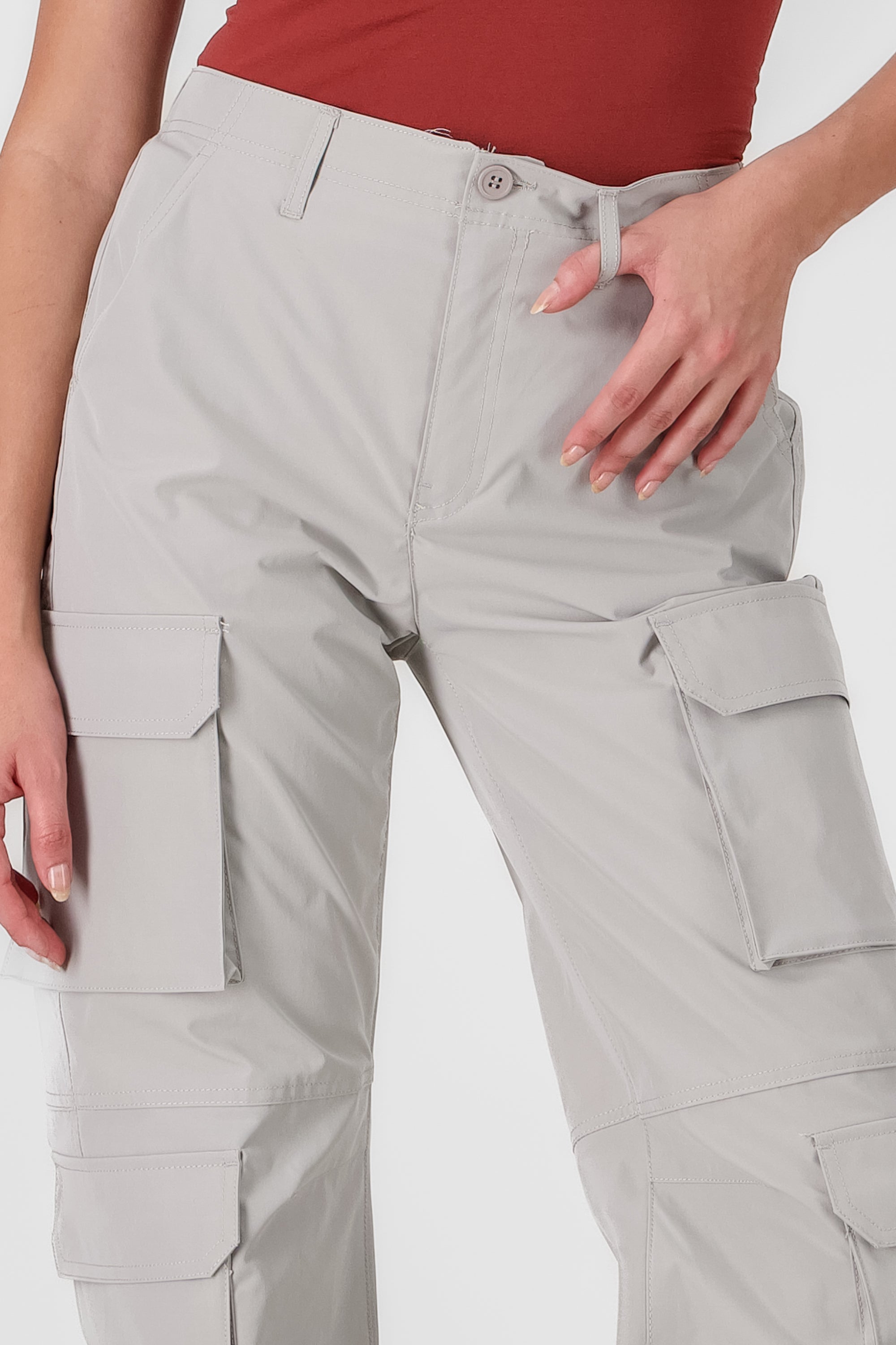 Pantalón parachute cargo multibolsillos GRIS CLARO