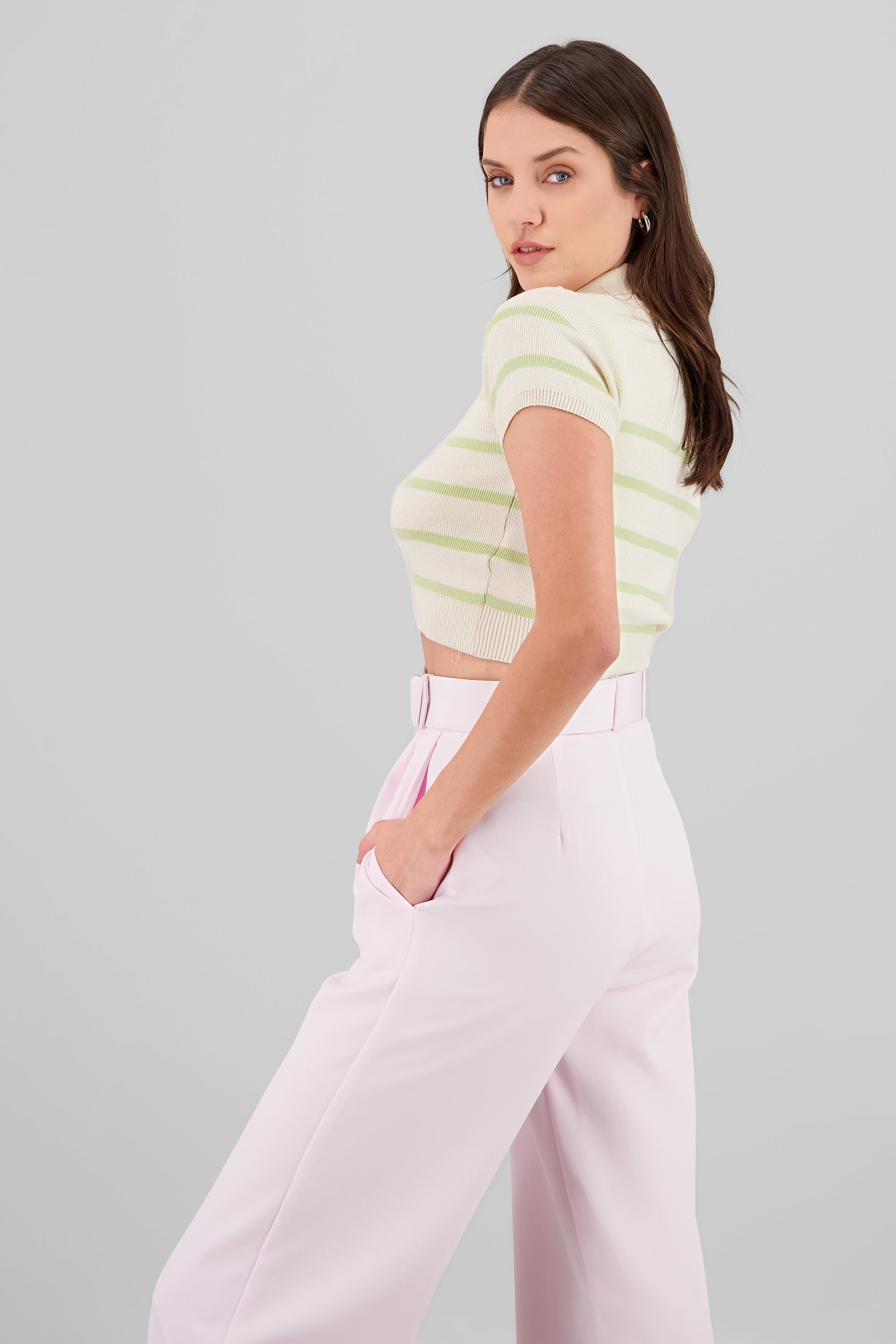 GREEN