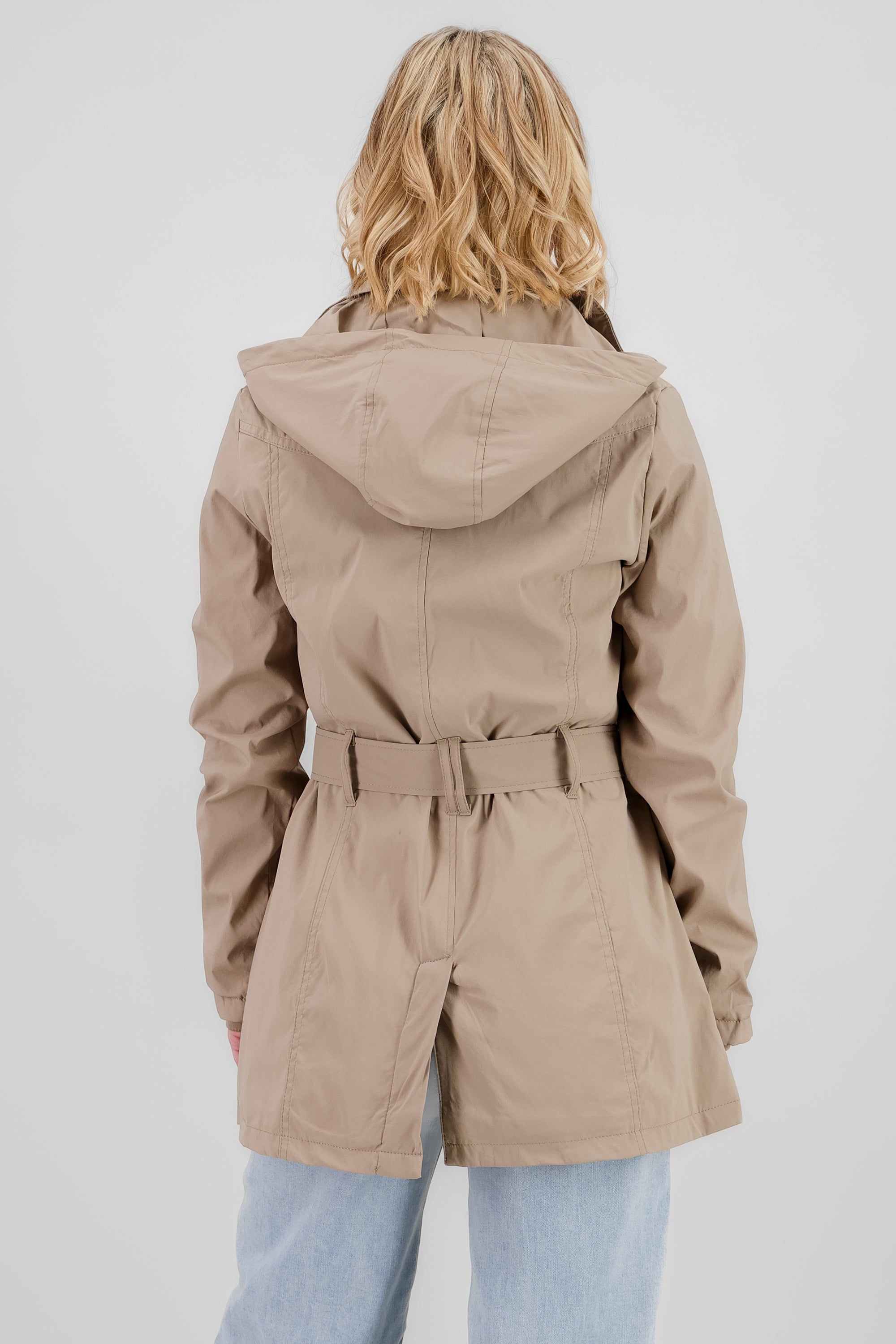 Gabardina monocolor botones cinturón