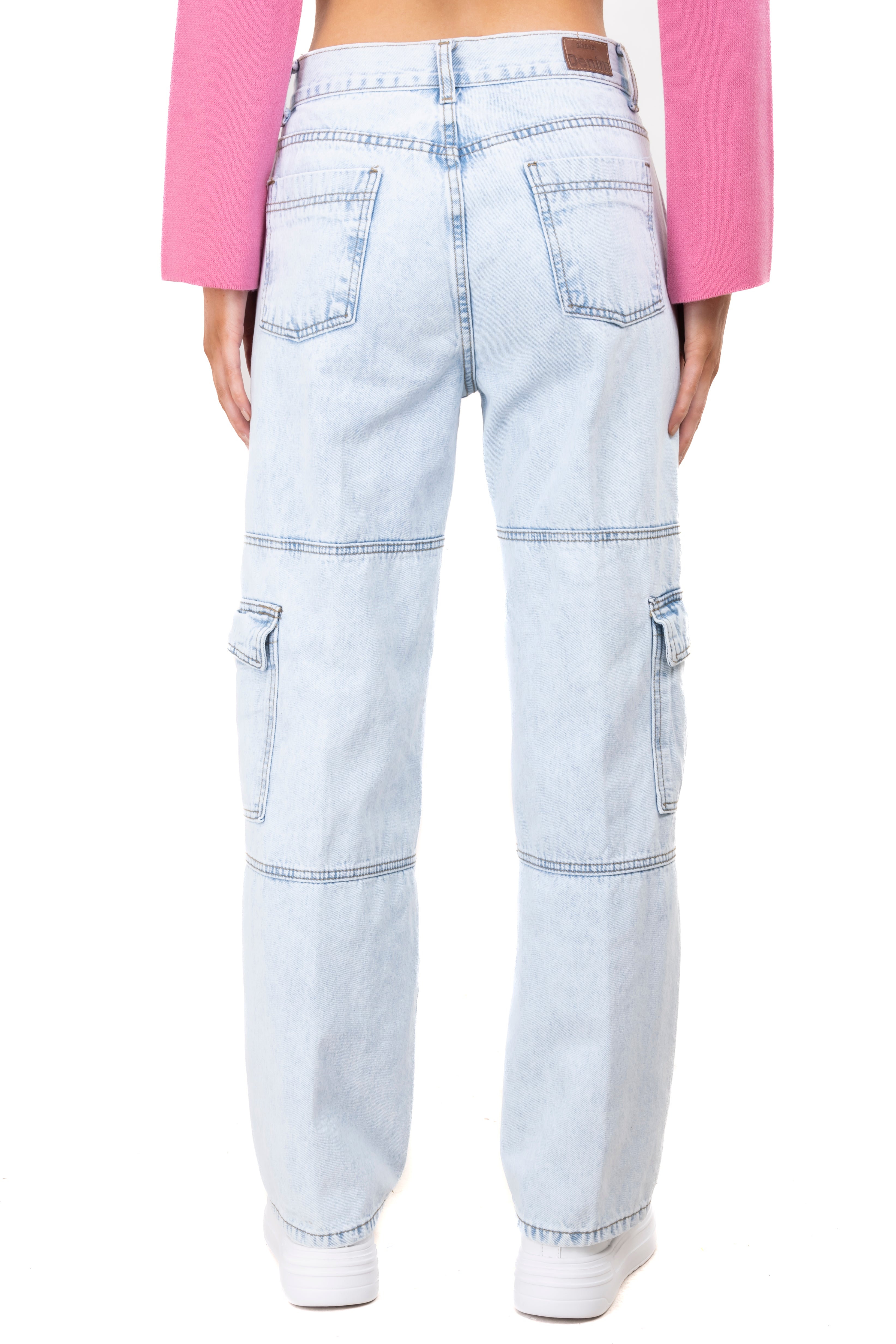 Jeans rectos bolsillos solapas ACID LIGHT