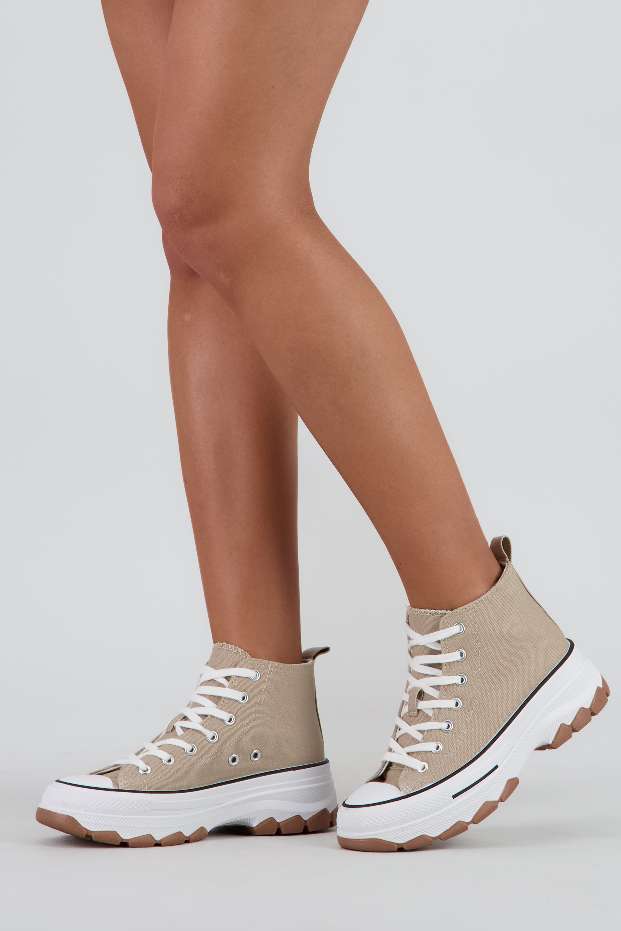 Tenis Canvas Suela Track