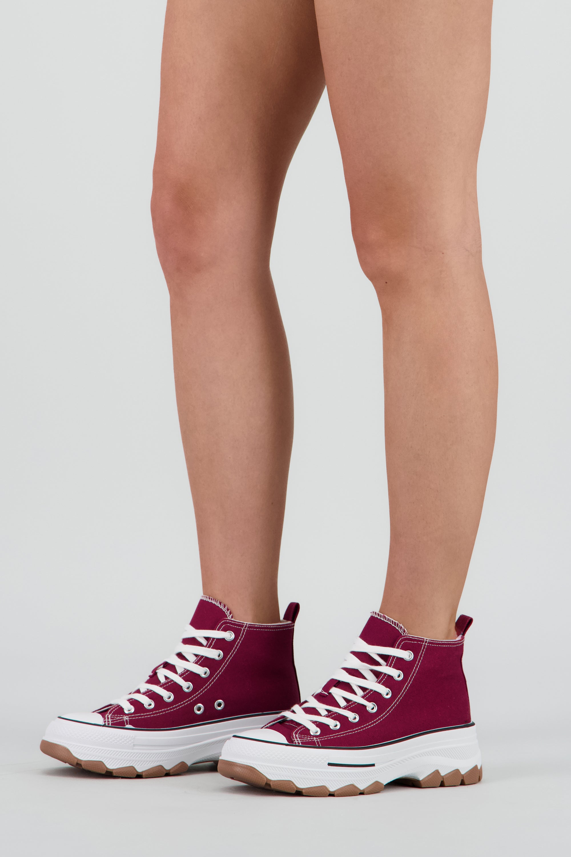 Tenis Canvas Suela Track