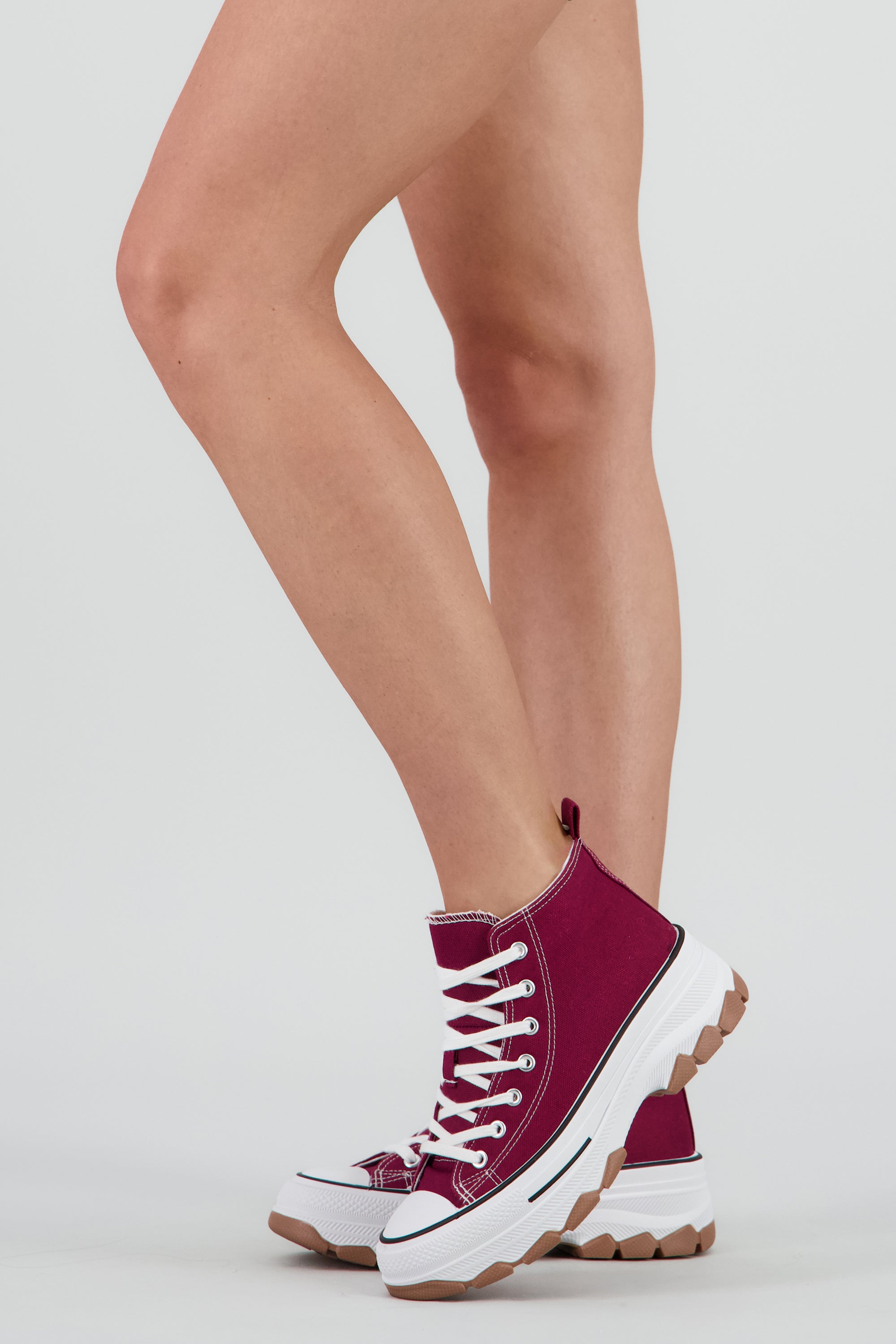 Tenis Canvas Suela Track