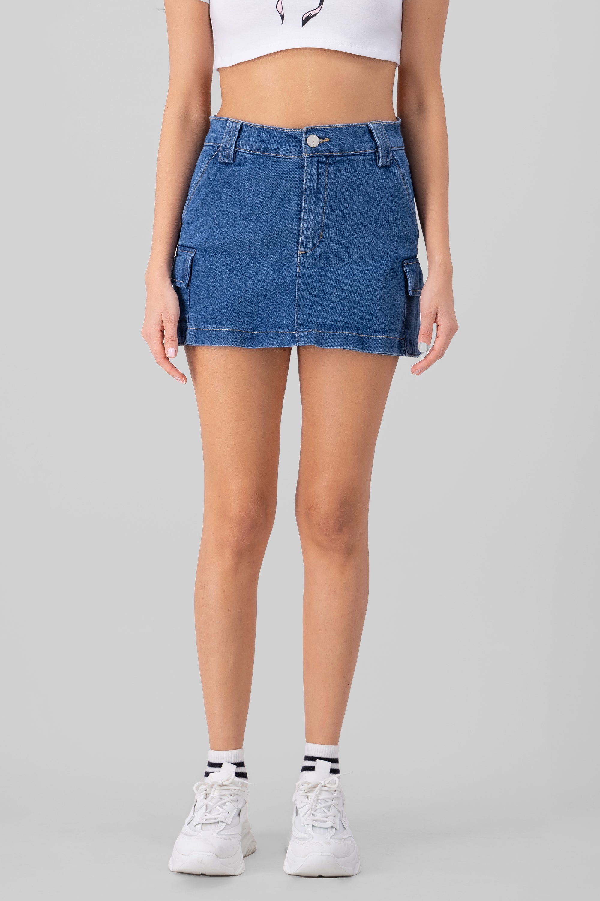 Falda short bolsillos cargo MEDIUM WASH